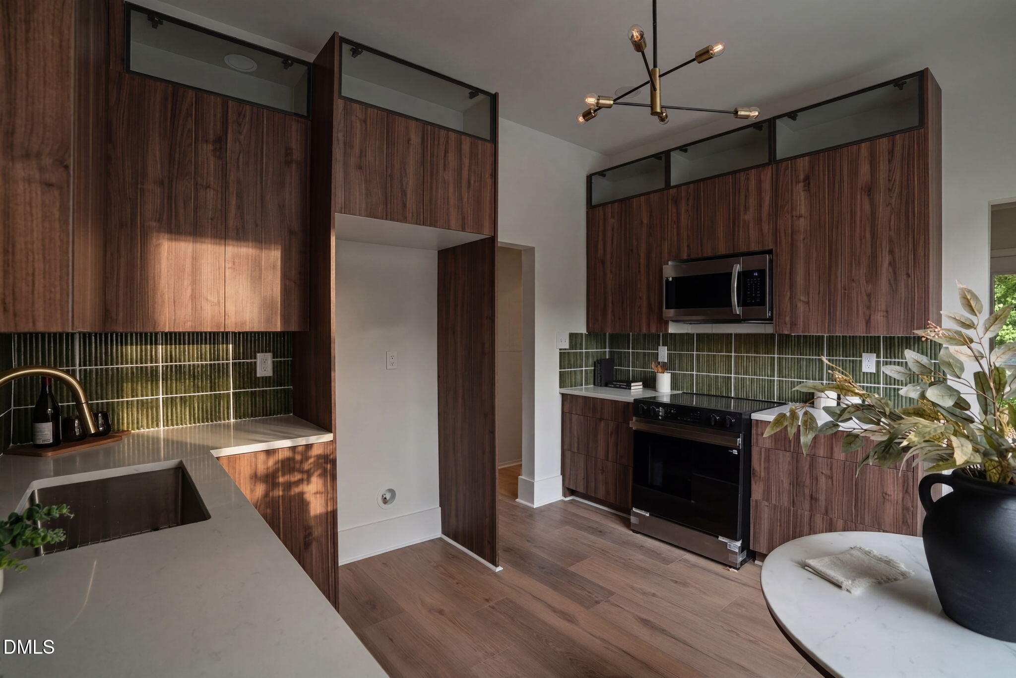 1011 Park Avenue Property Photo 8