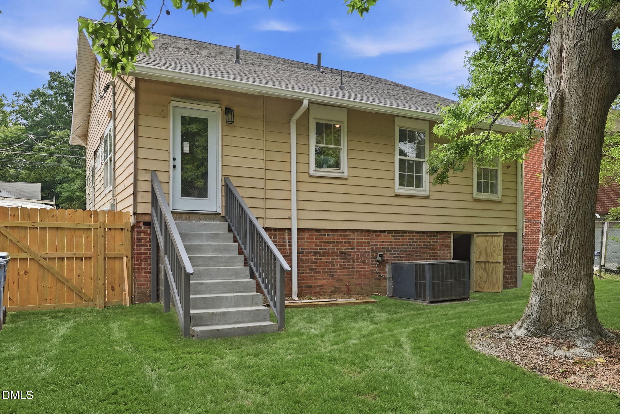 1011 Park Avenue Property Photo 44