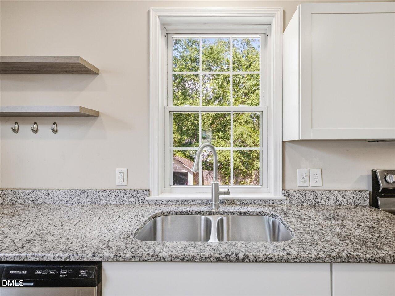 1107 Park Avenue Property Photo 15