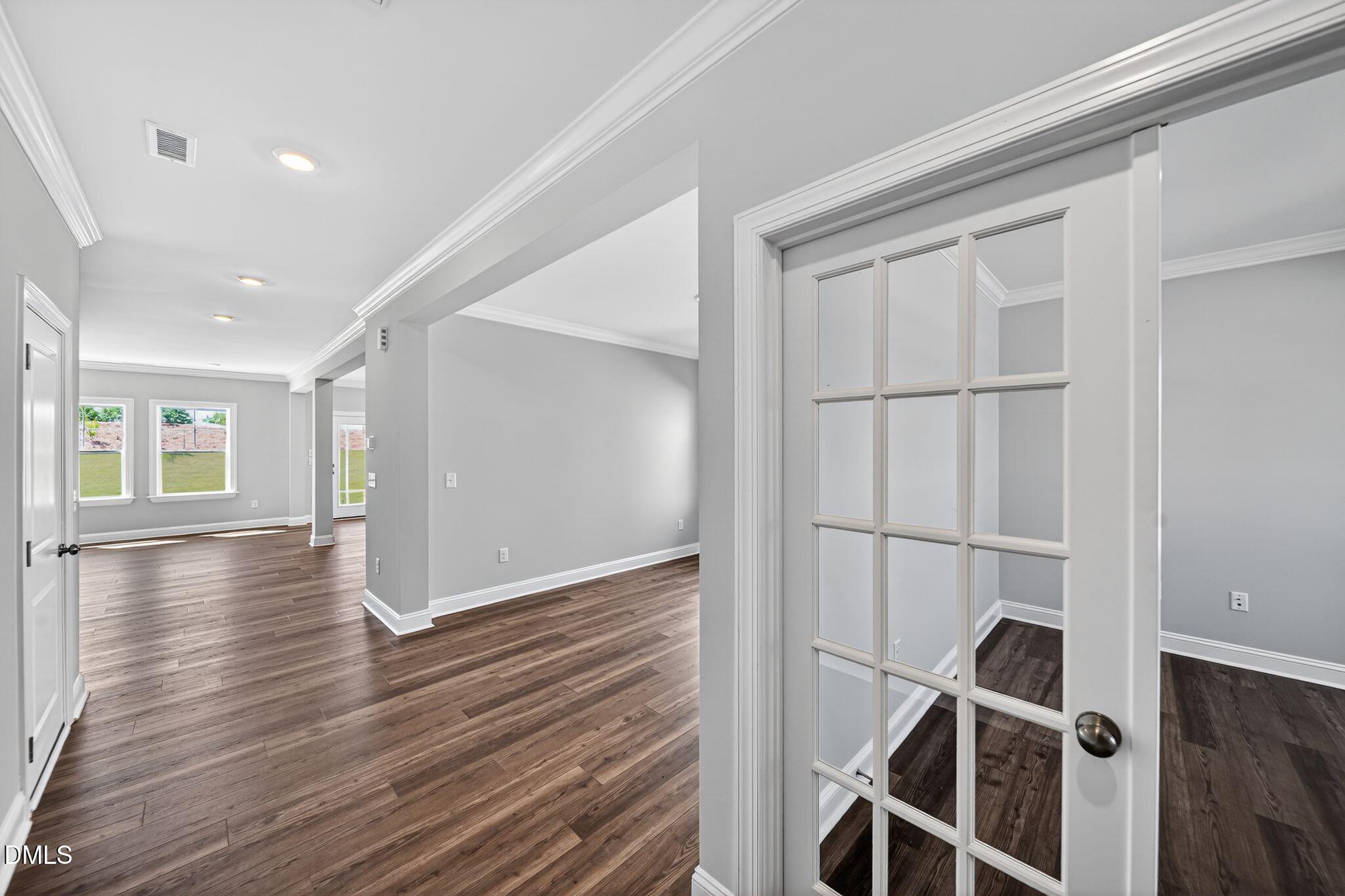 2805 Warm Breeze Way Property Photo 10