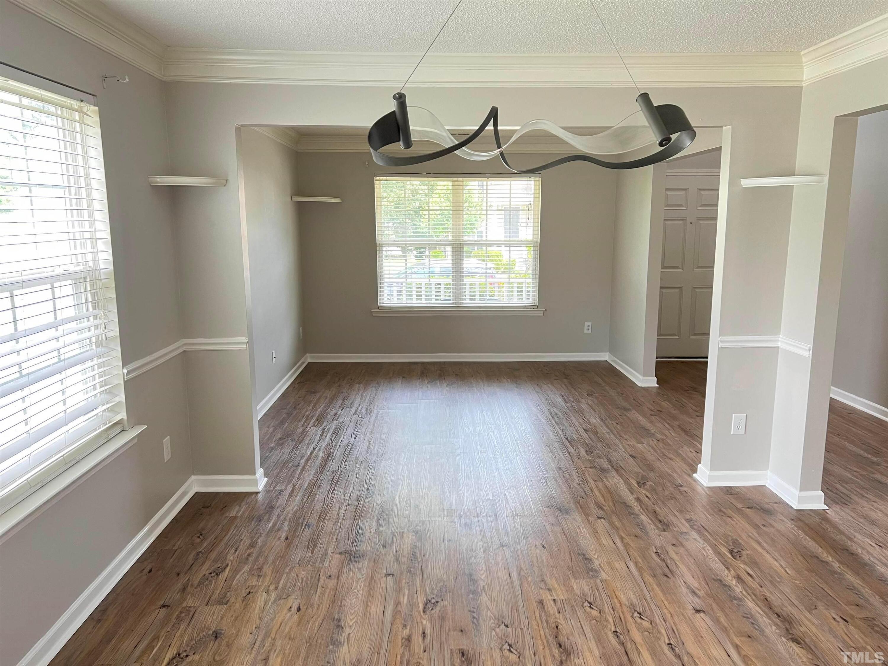 5013 Marathon Lane Property Photo 4