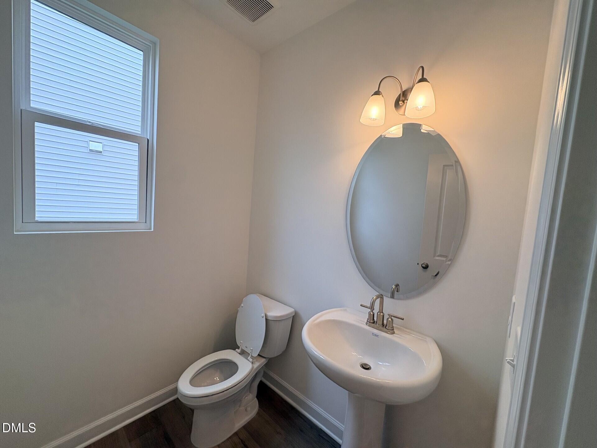 325 Longleaf Glen Lane 031 Property Photo 11