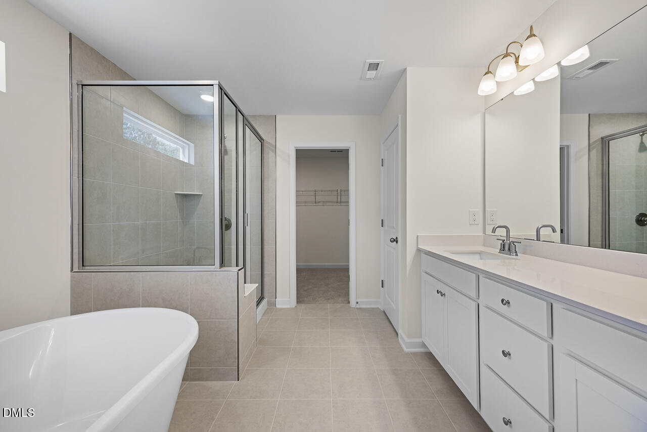 325 Longleaf Glen Lane 031 Property Photo 17