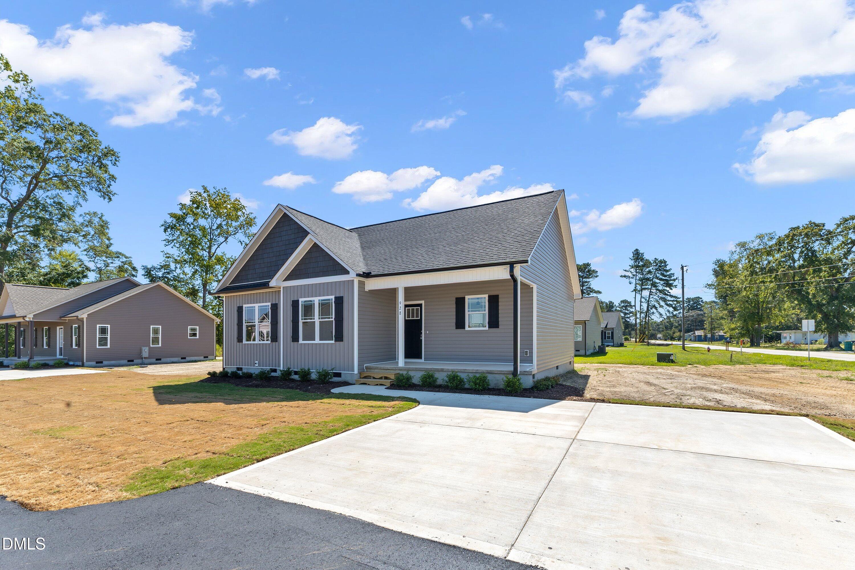 928 Micro Road W Property Photo 4