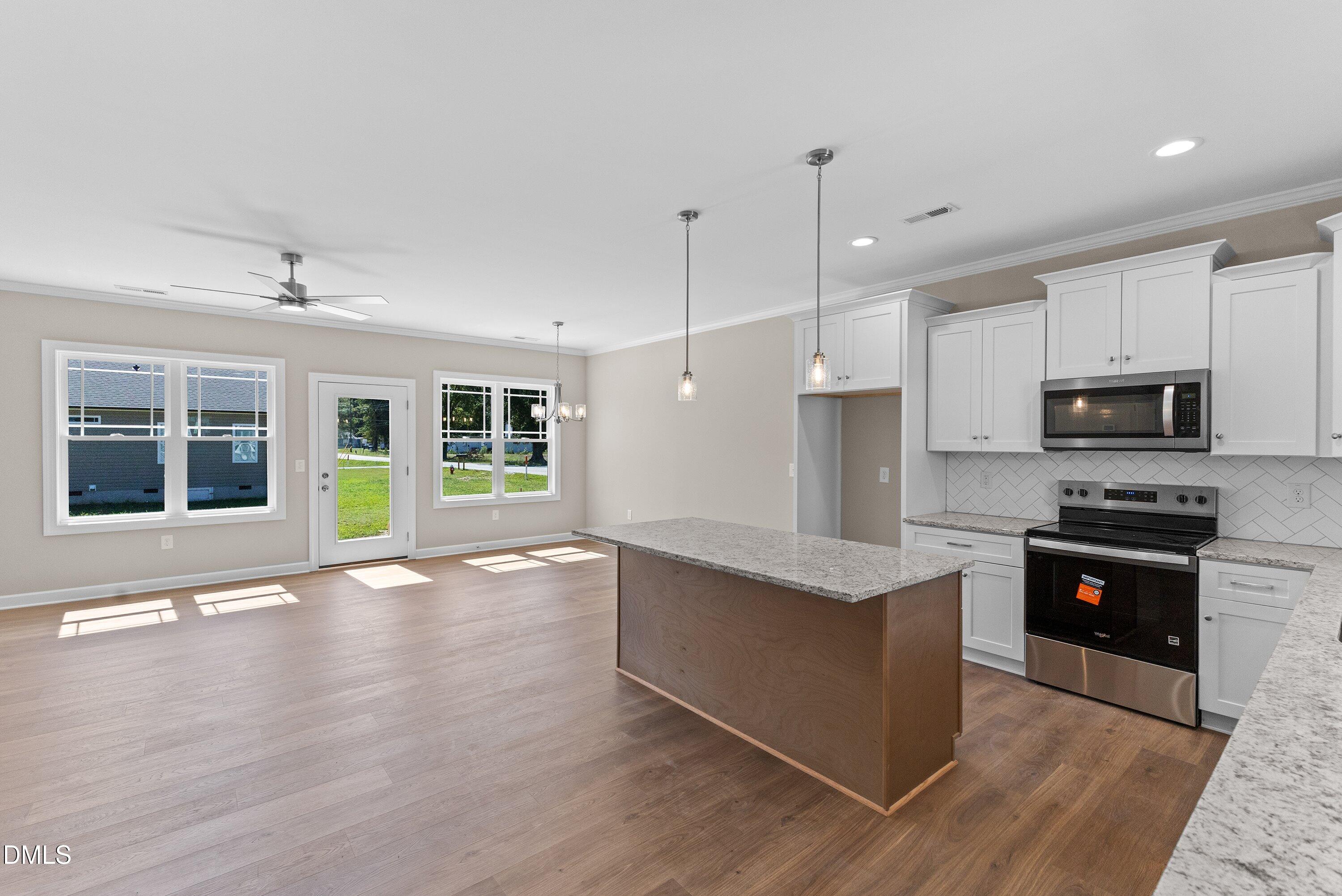 928 Micro Road W Property Photo 6