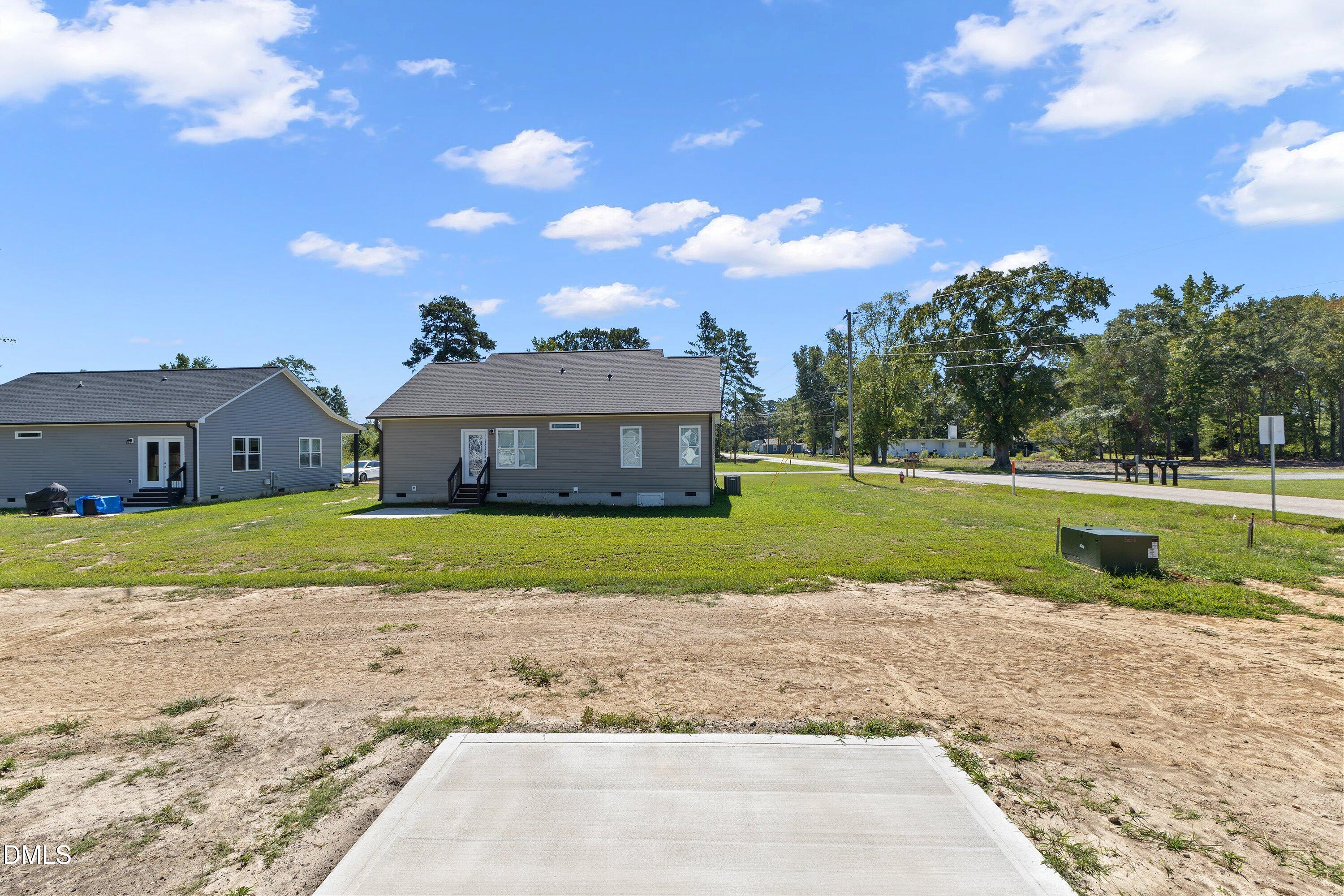 928 Micro Road W Property Photo 28