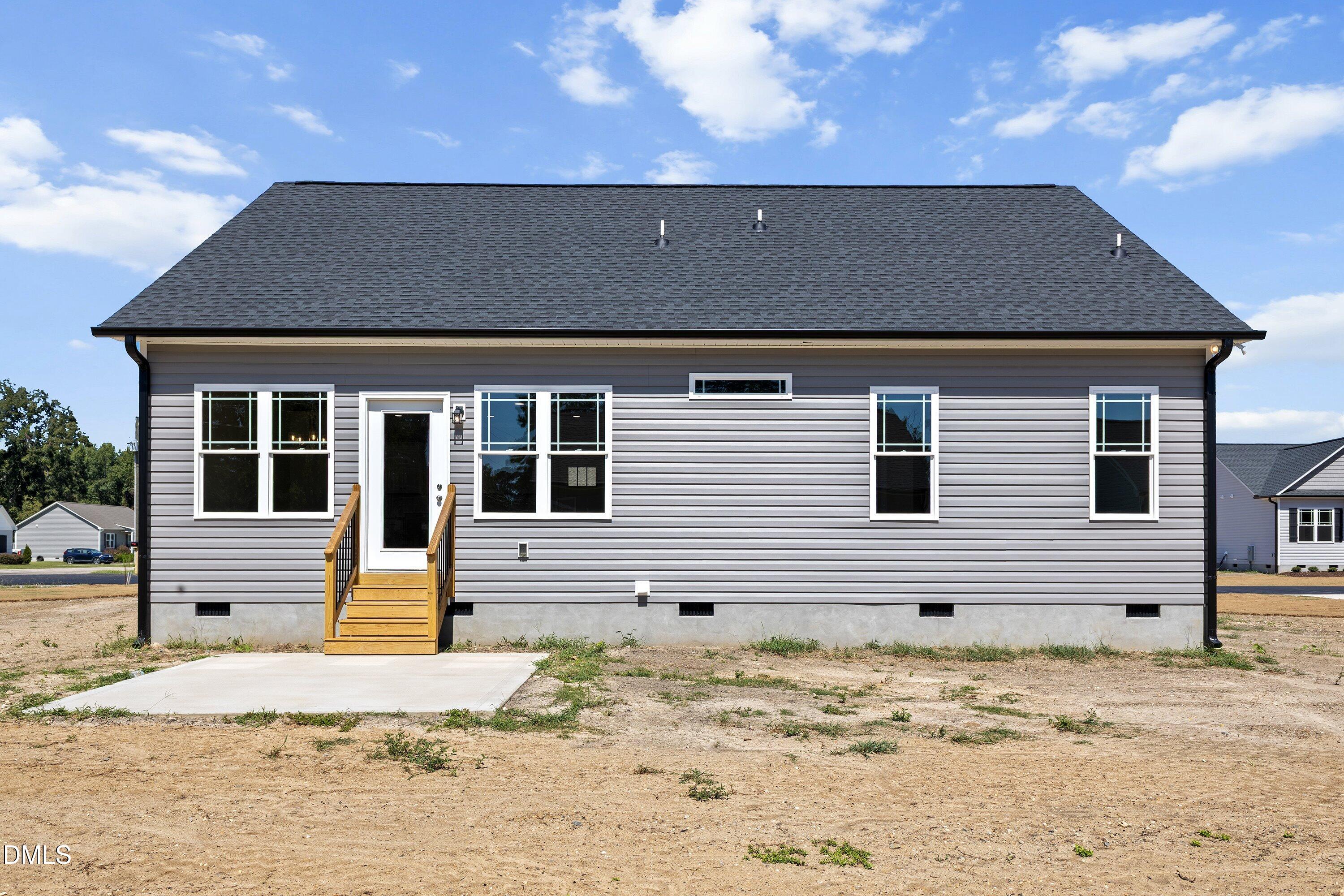 928 Micro Road W Property Photo 32