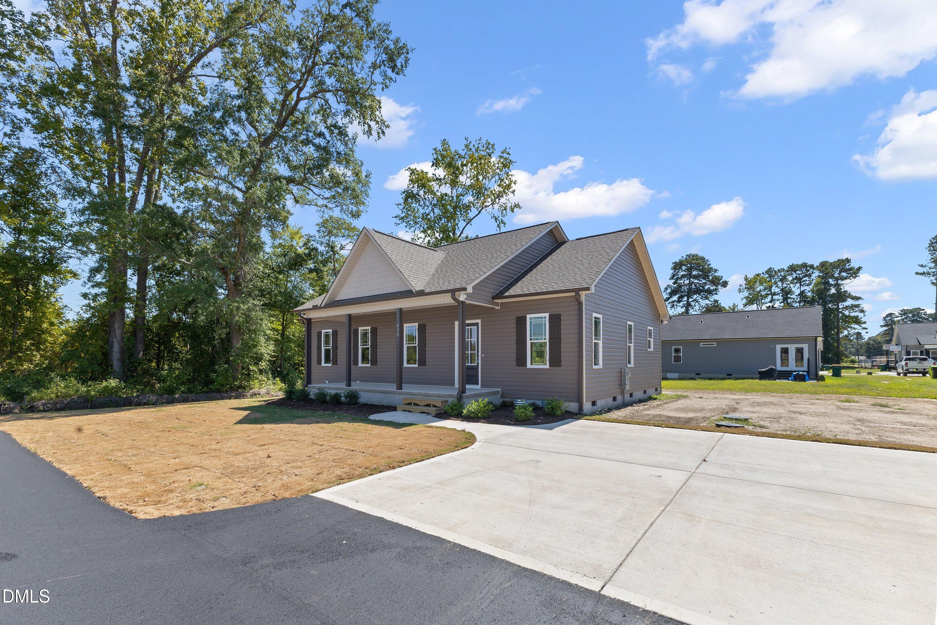 930 Micro Road W Property Photo 2