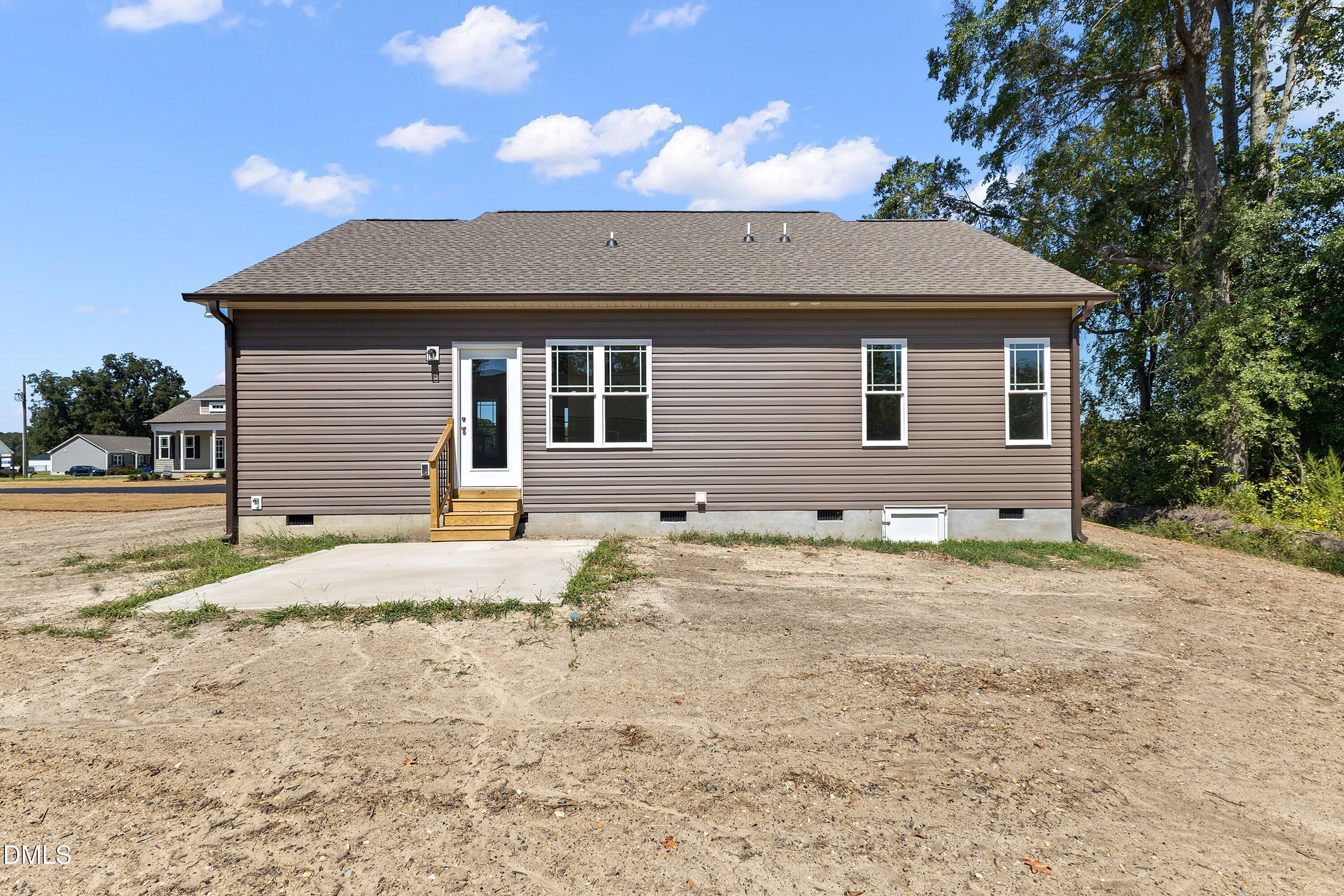 930 Micro Road W Property Photo 31