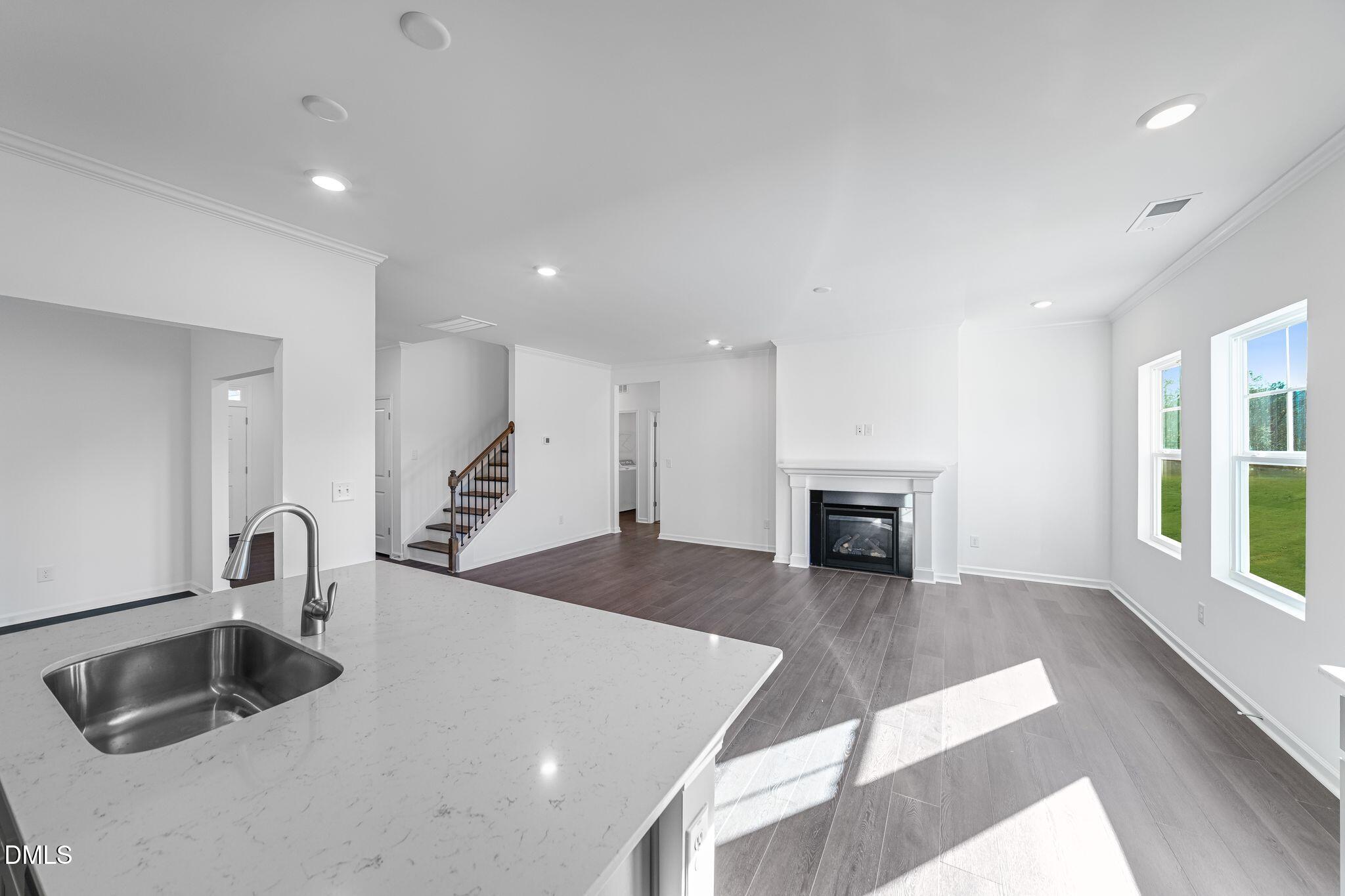 660 Morning Light Drive Property Photo 3