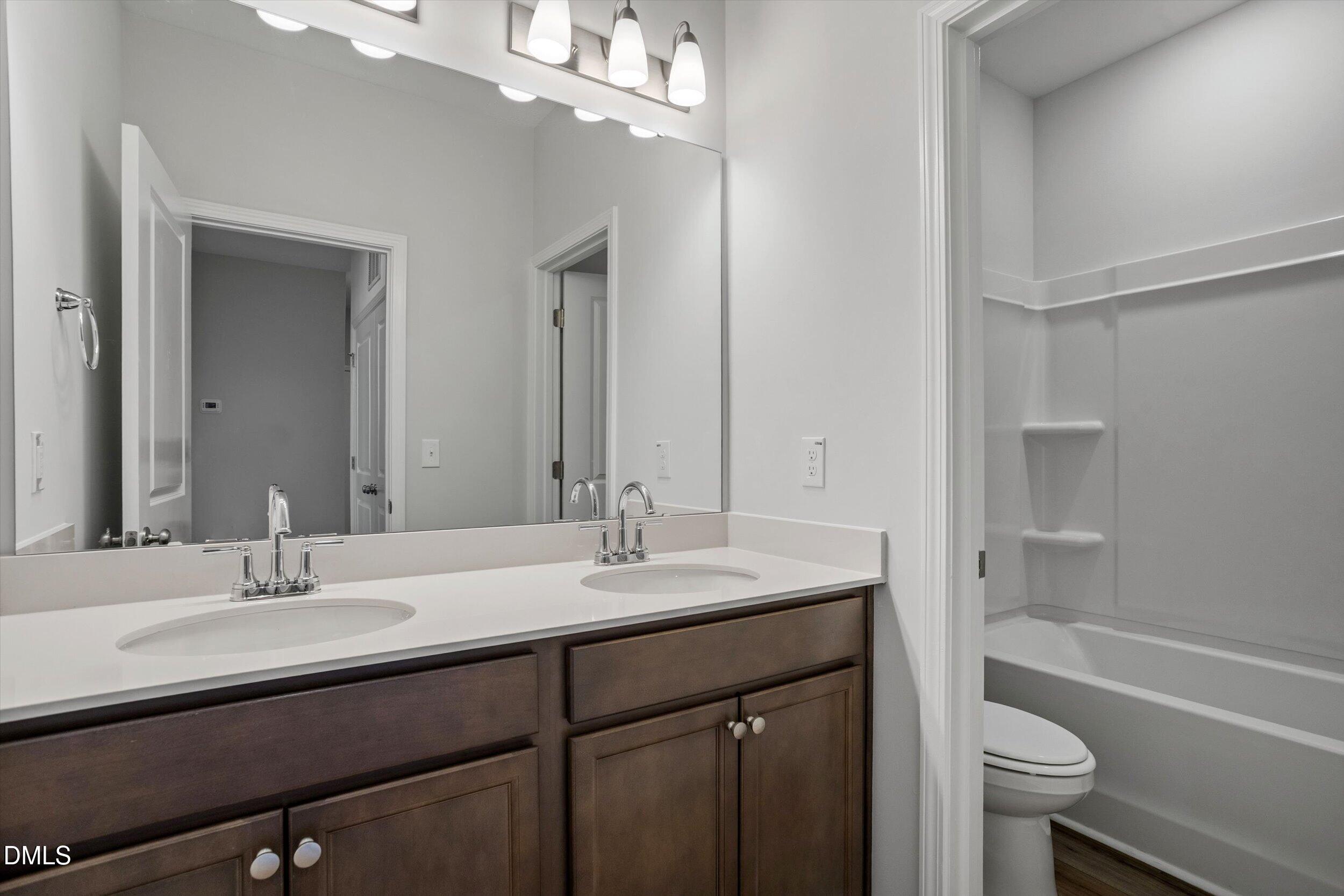 907 Westerland Way 84 Property Photo 17