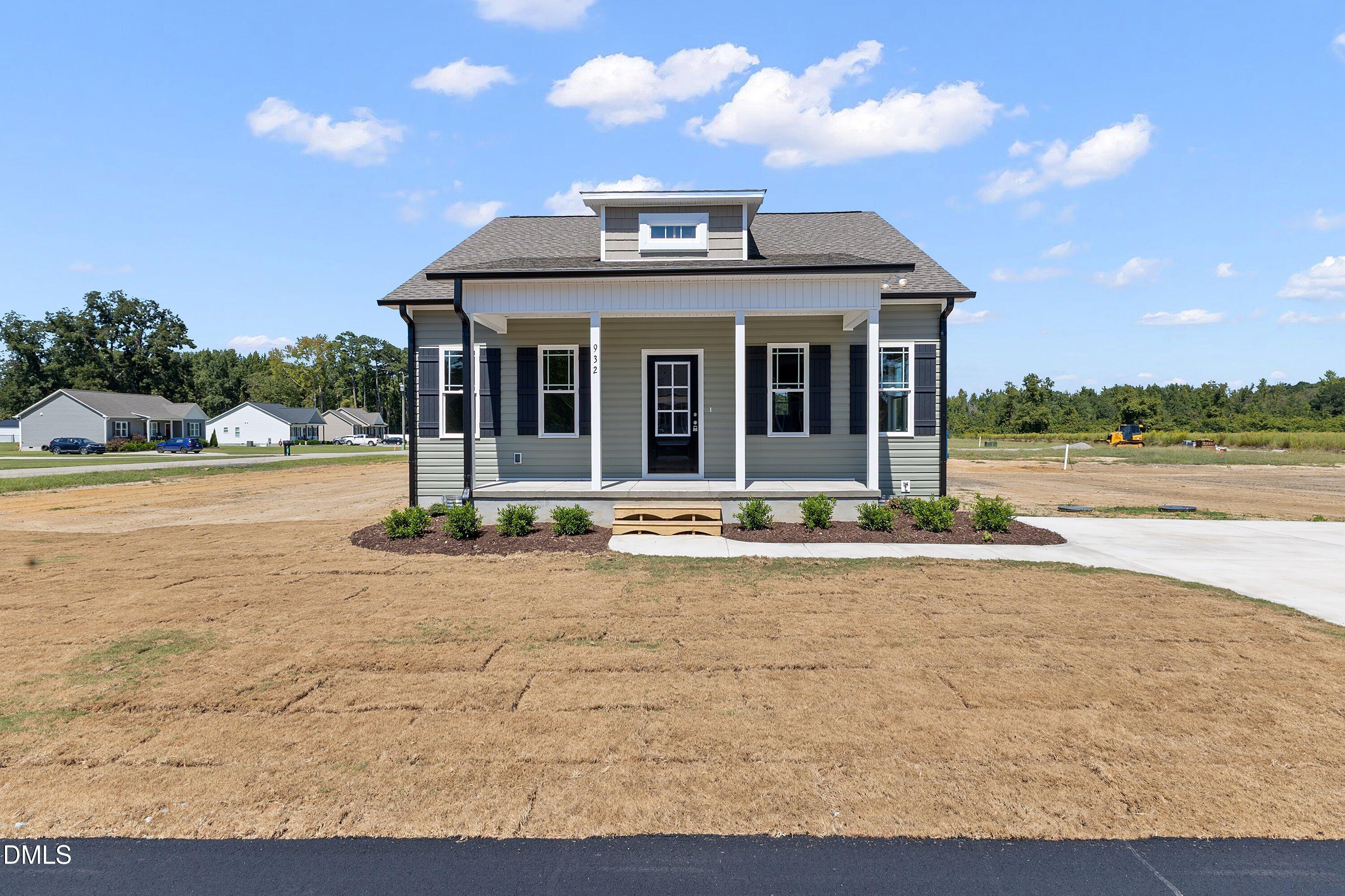 932 Micro Road W Property Photo 3