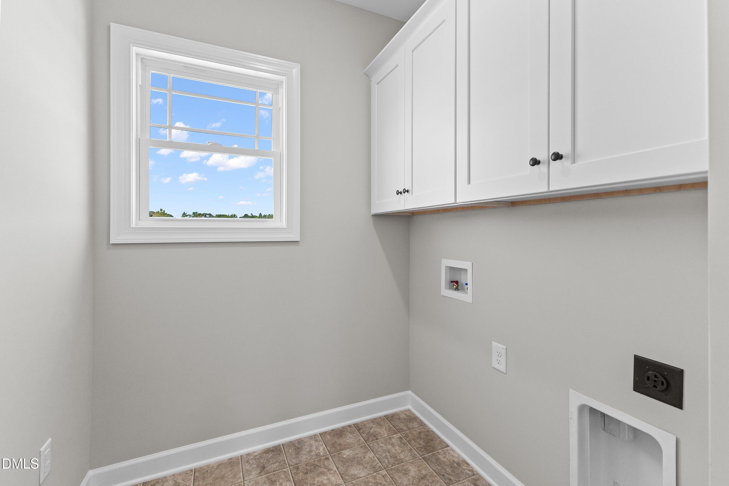 932 Micro Road W Property Photo 15