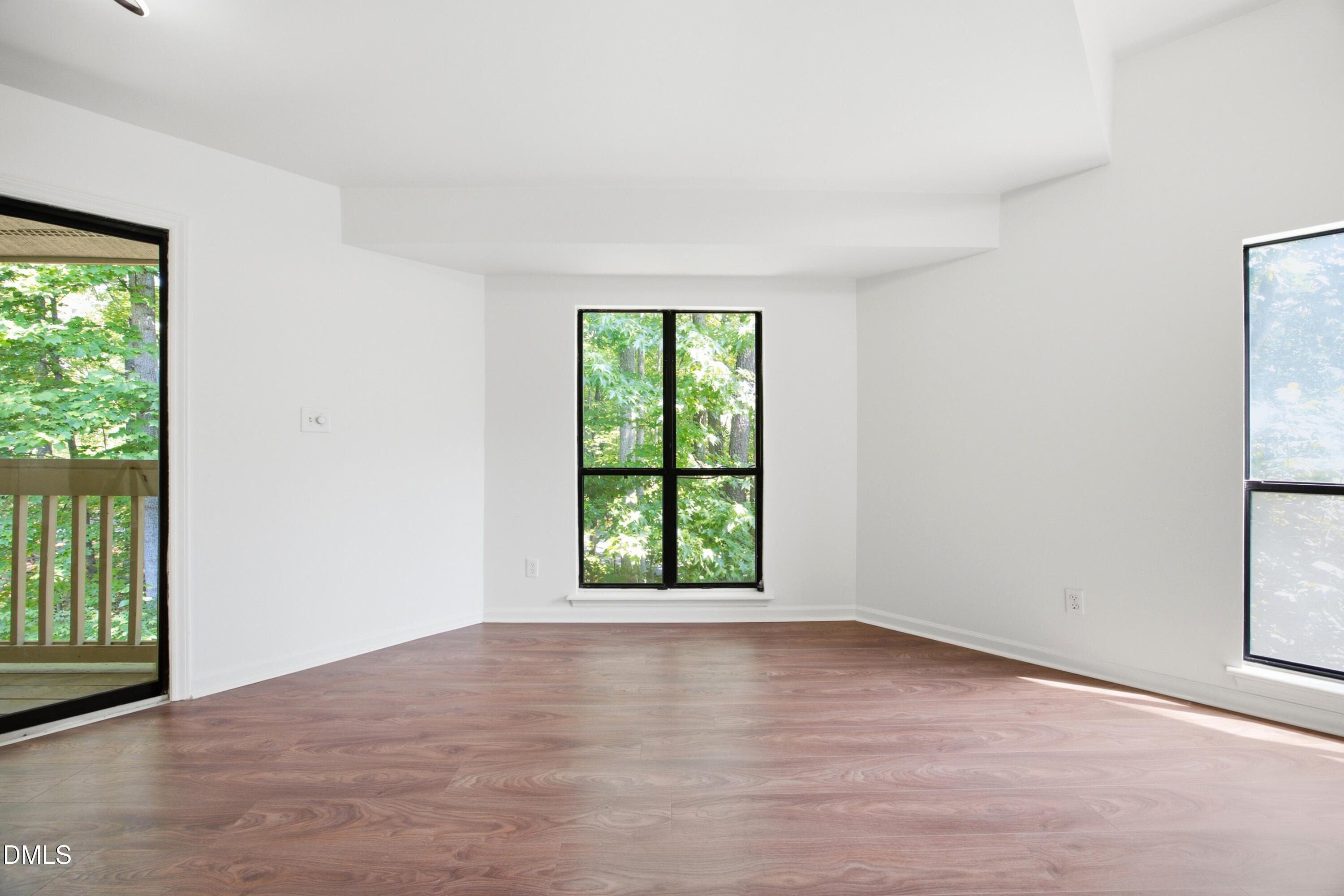 834 New Kent Place Property Photo 2