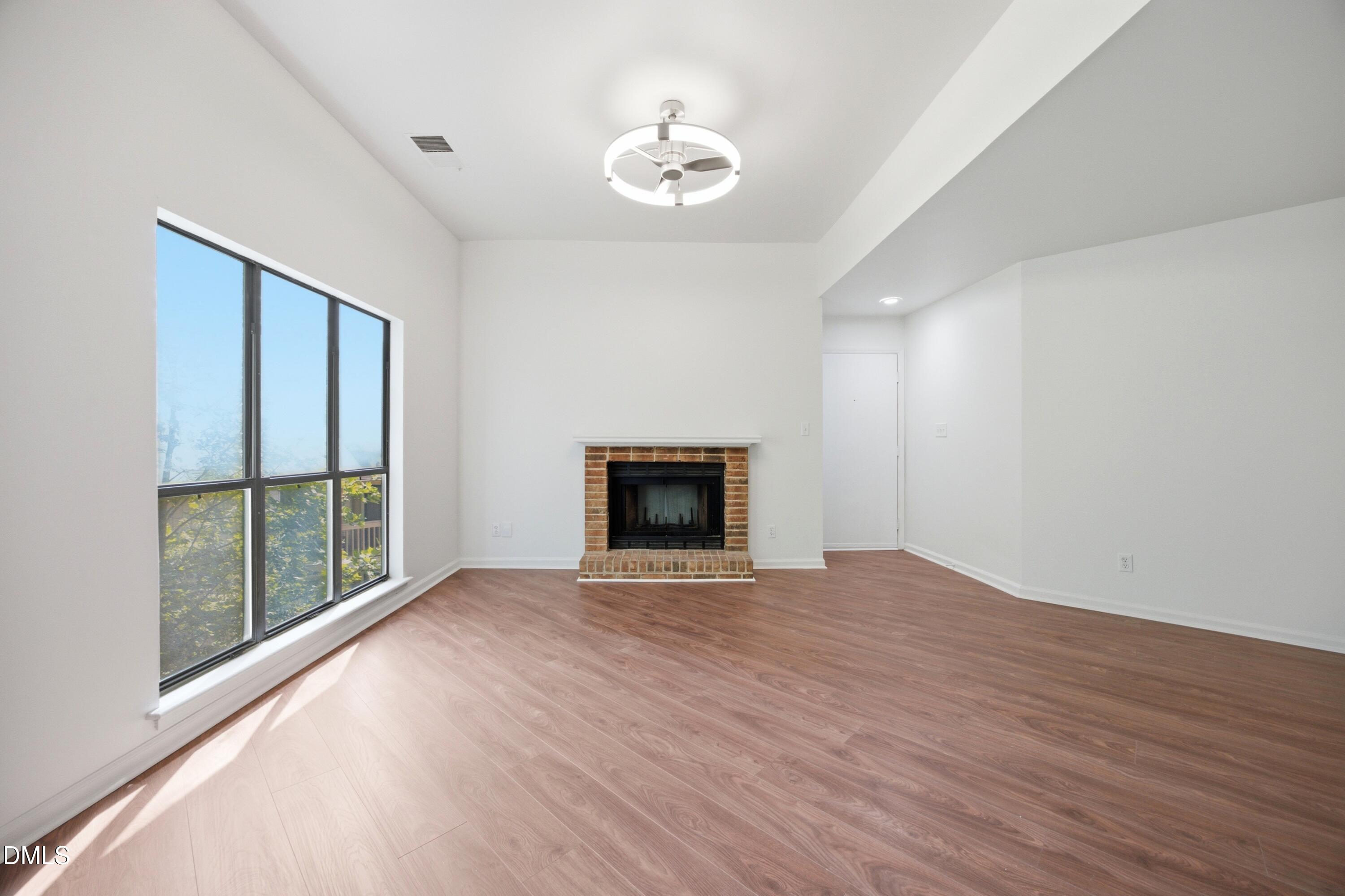 834 New Kent Place Property Photo 3