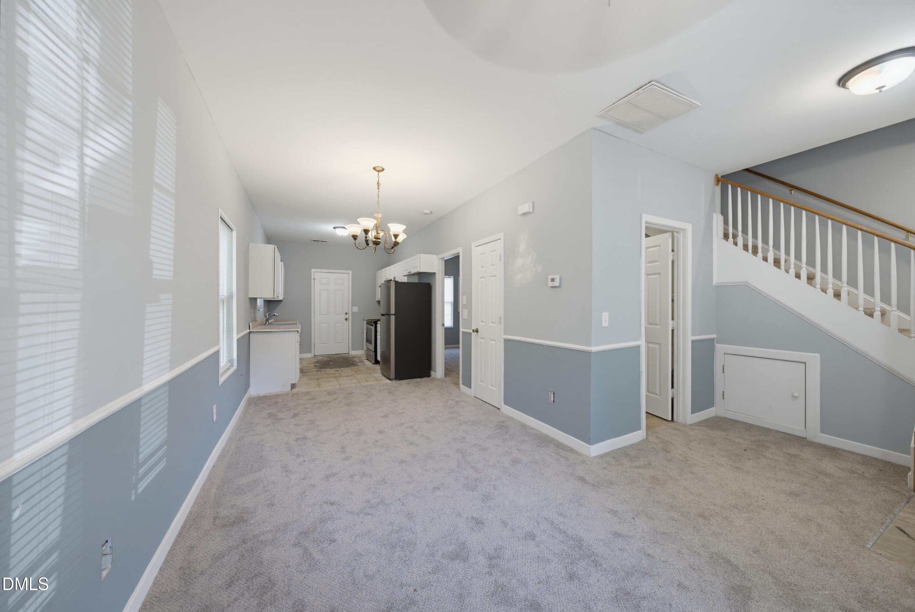 1016 Camden Avenue Property Photo 7