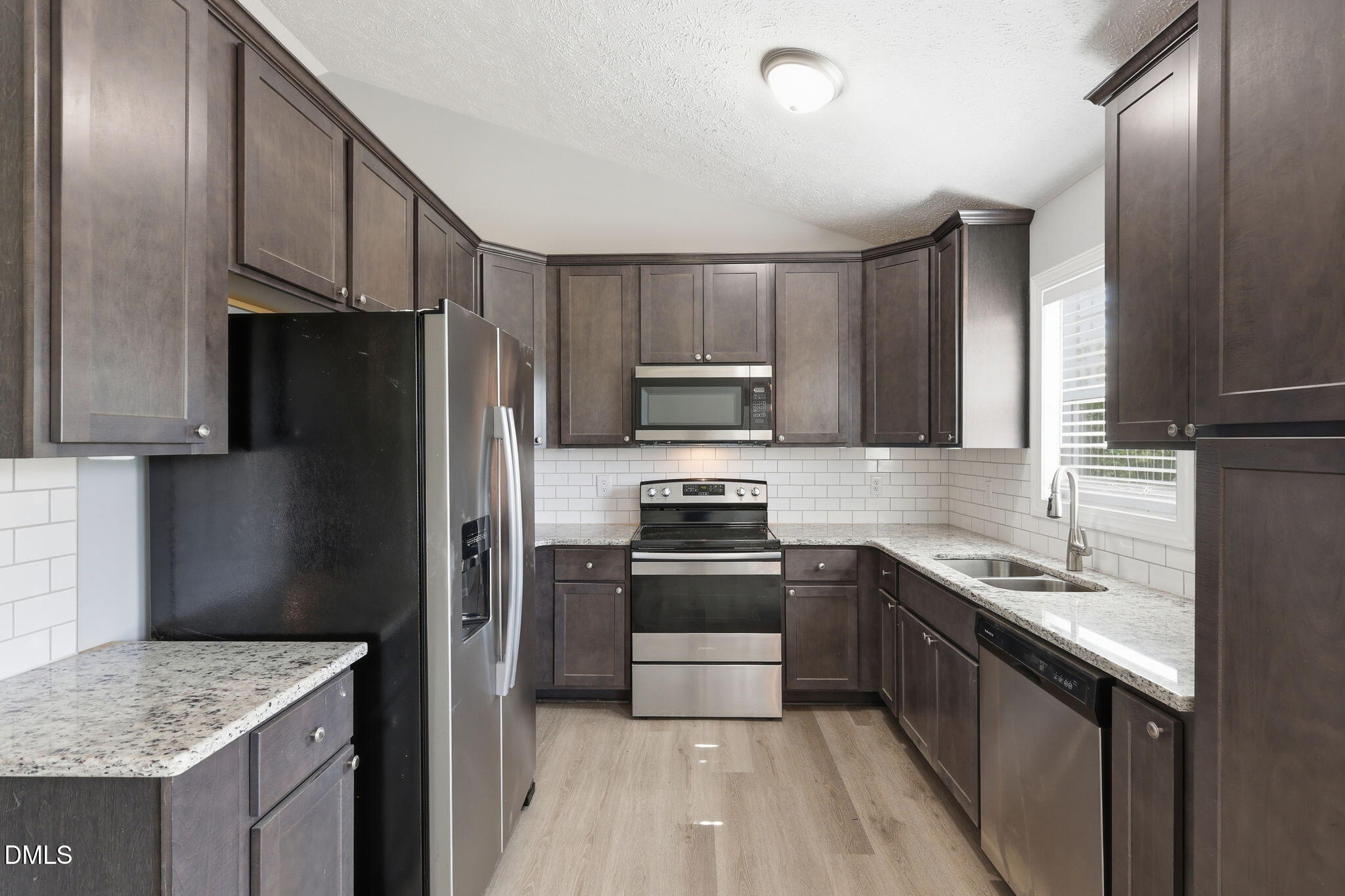 140 Trail Ridge Drive Property Photo 4