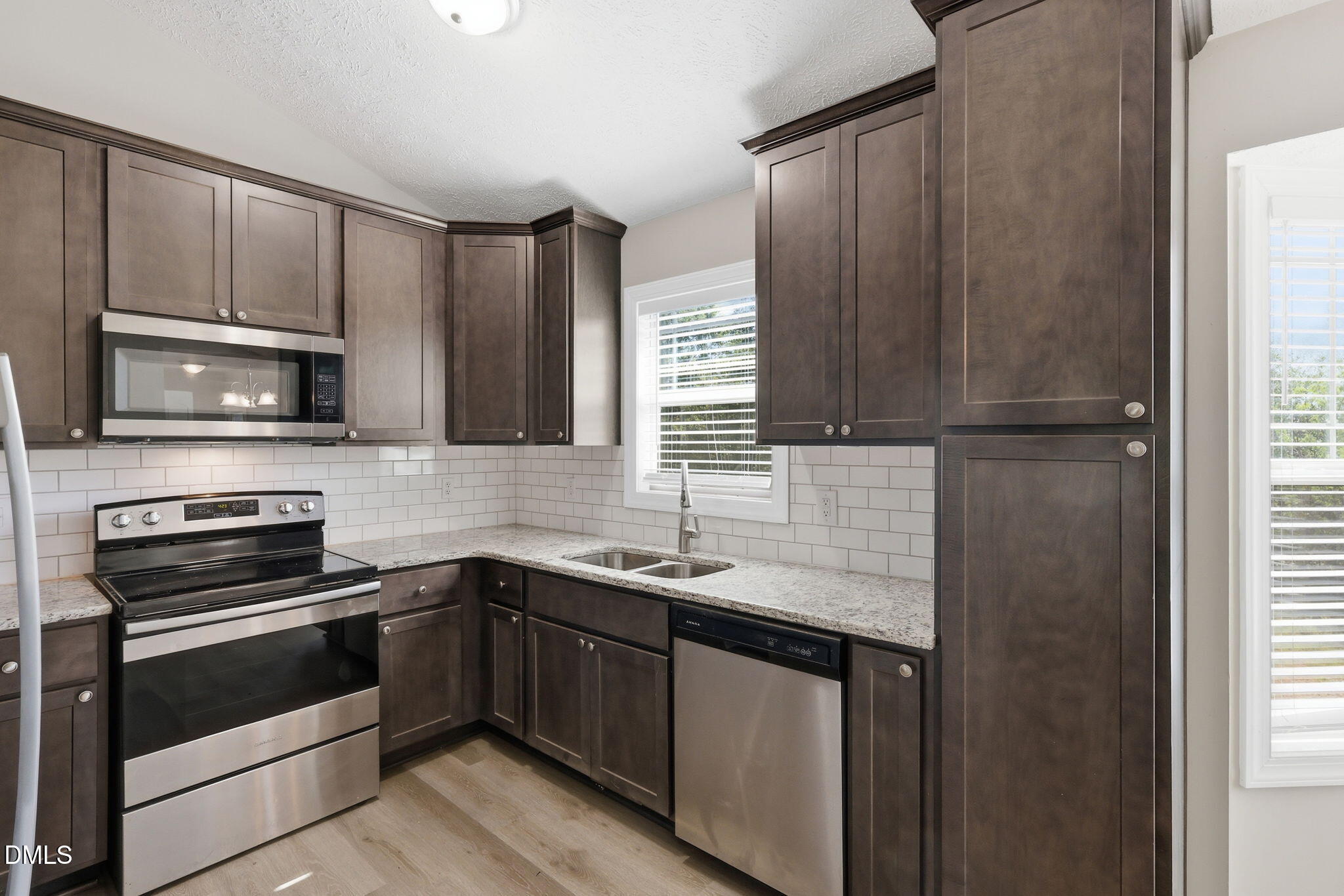 140 Trail Ridge Drive Property Photo 6