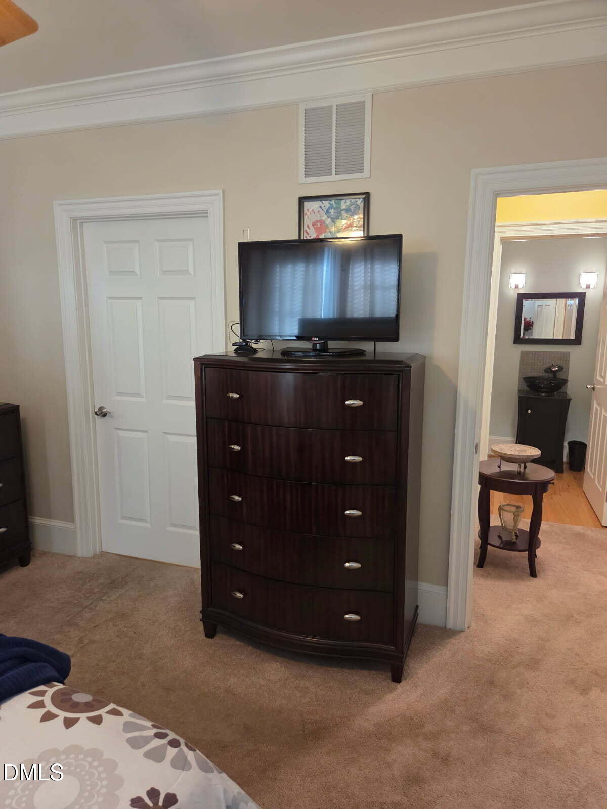 224 Waterford Lake Drive Property Photo 8
