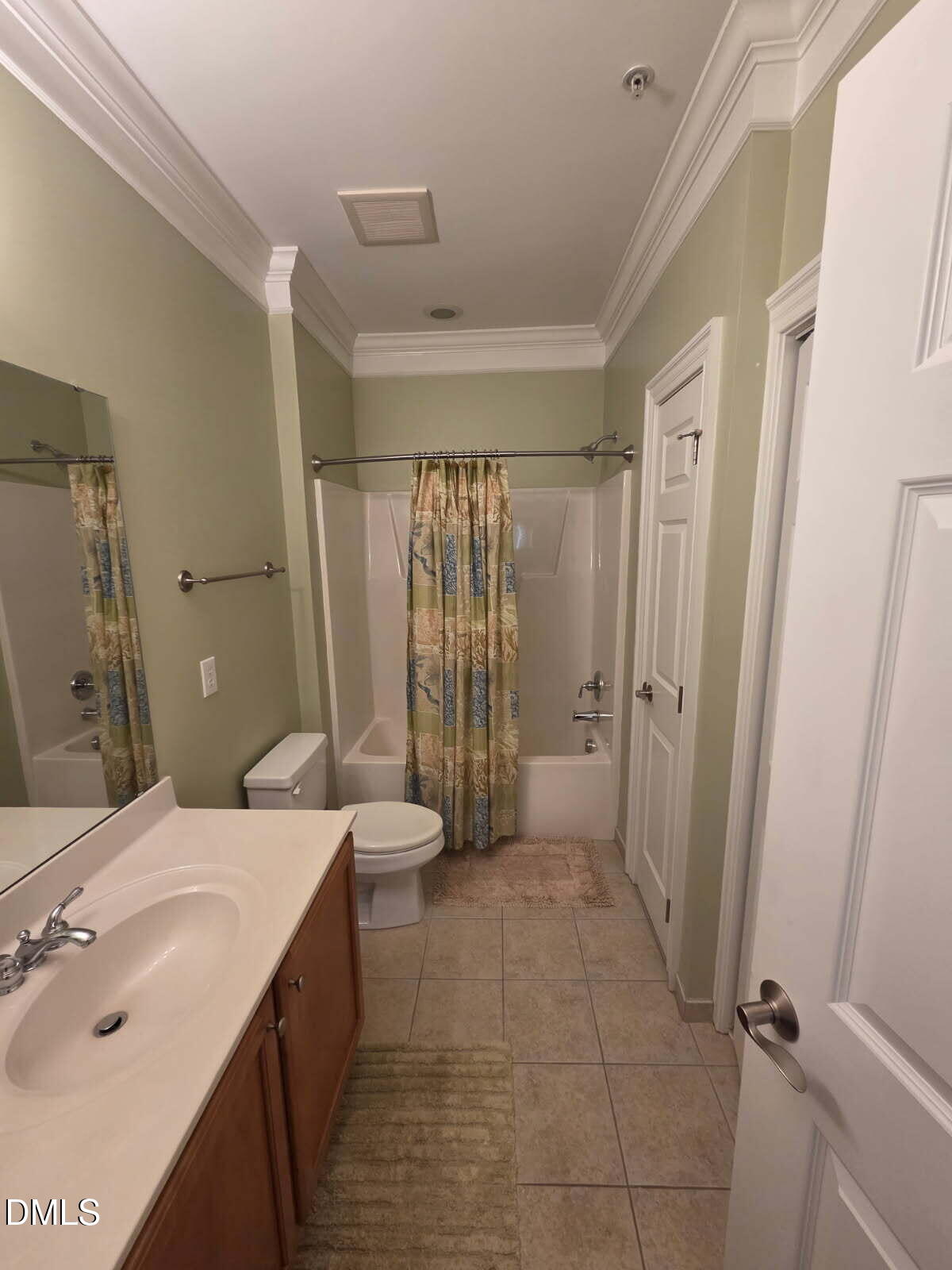 224 Waterford Lake Drive Property Photo 15