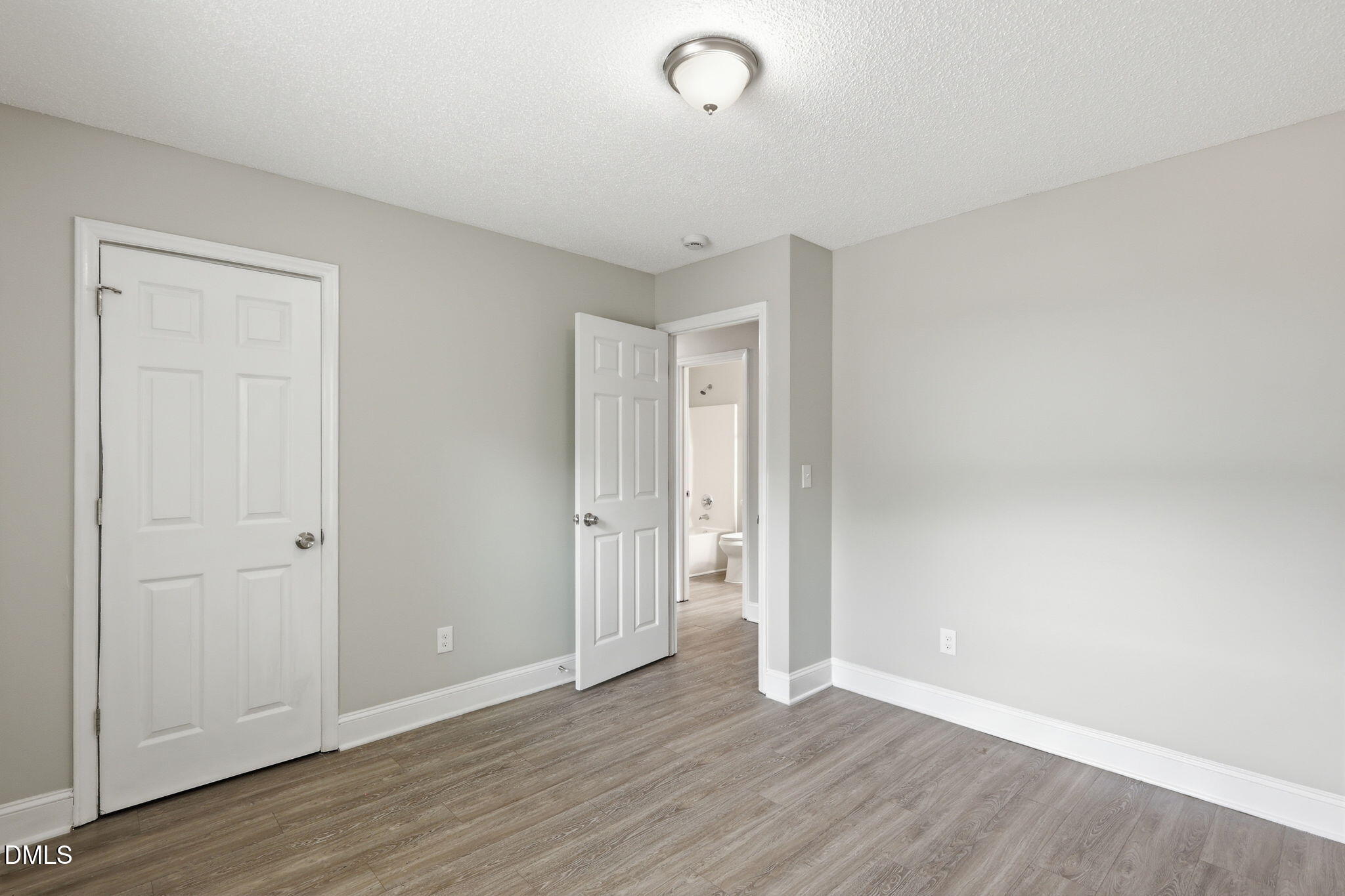 1015 Fairview Street Property Photo 18