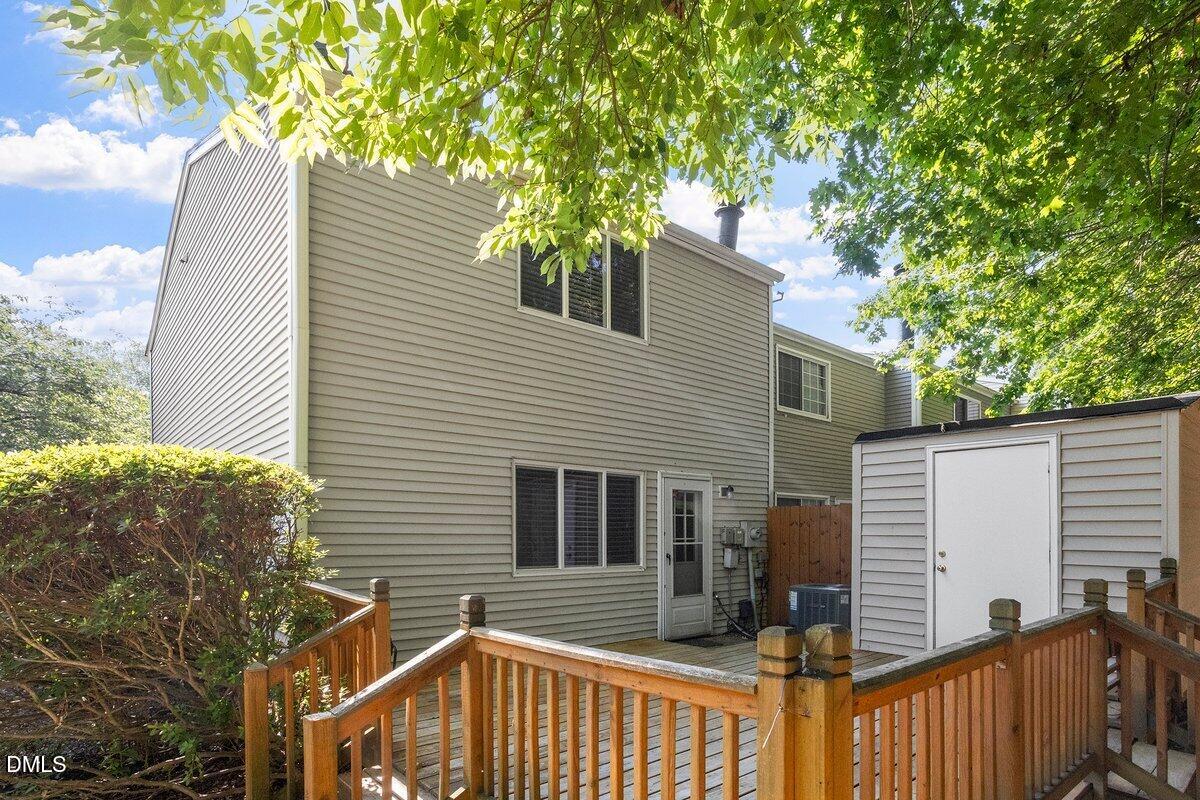 7733 Ohmann Court Property Photo 4