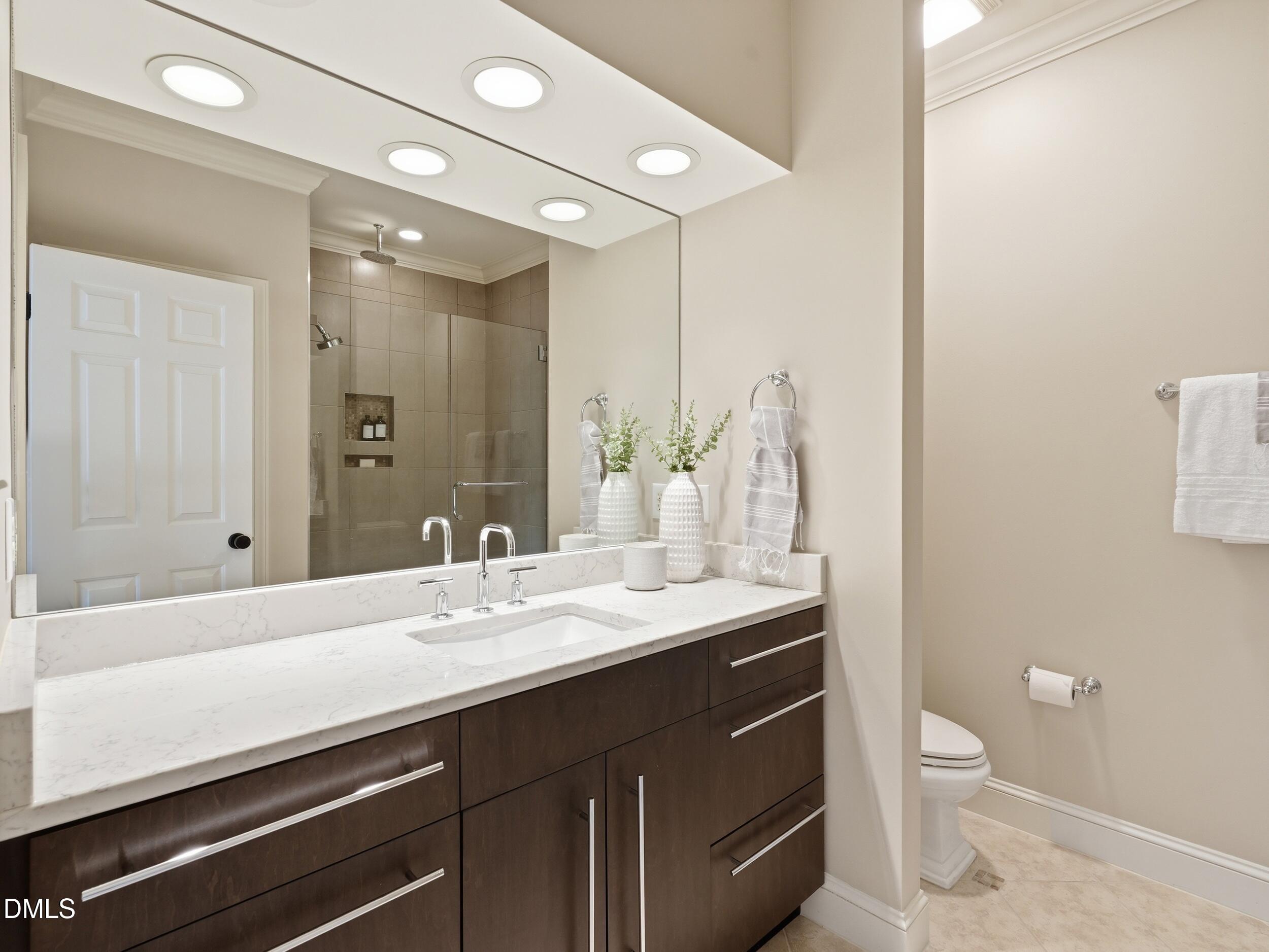 105 Bronzewood Court Property Photo 30