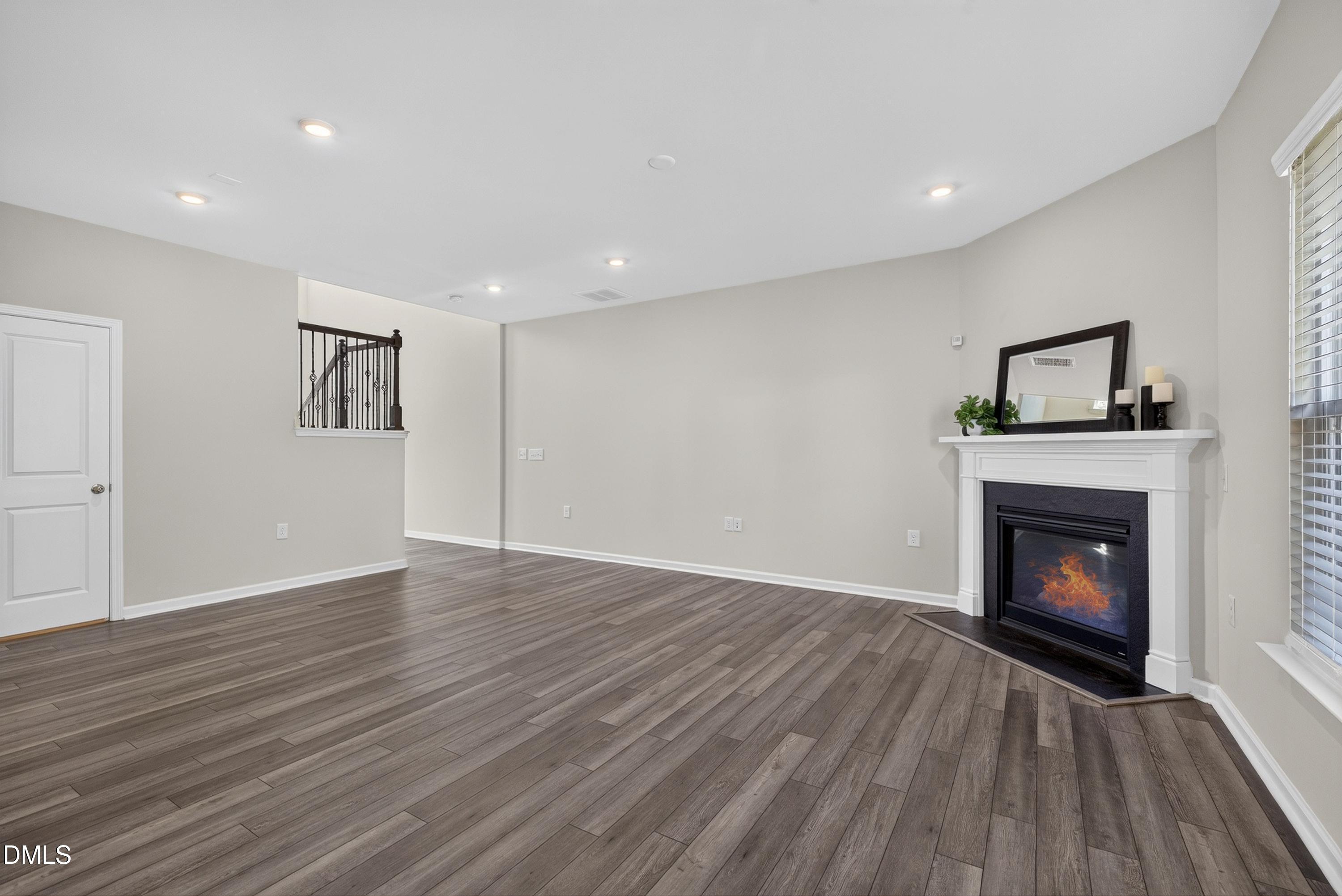 1108 Tigerlily Way Property Photo 6