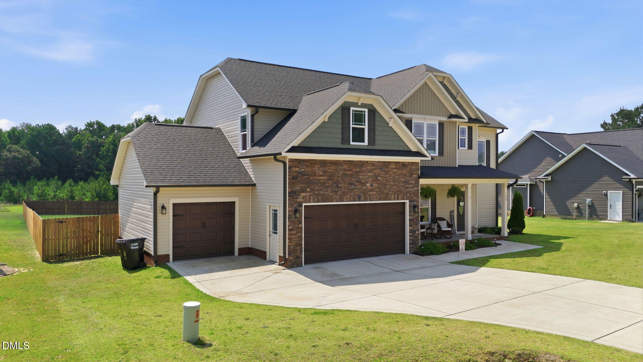 124 Shady Oaks Drive Property Photo 4