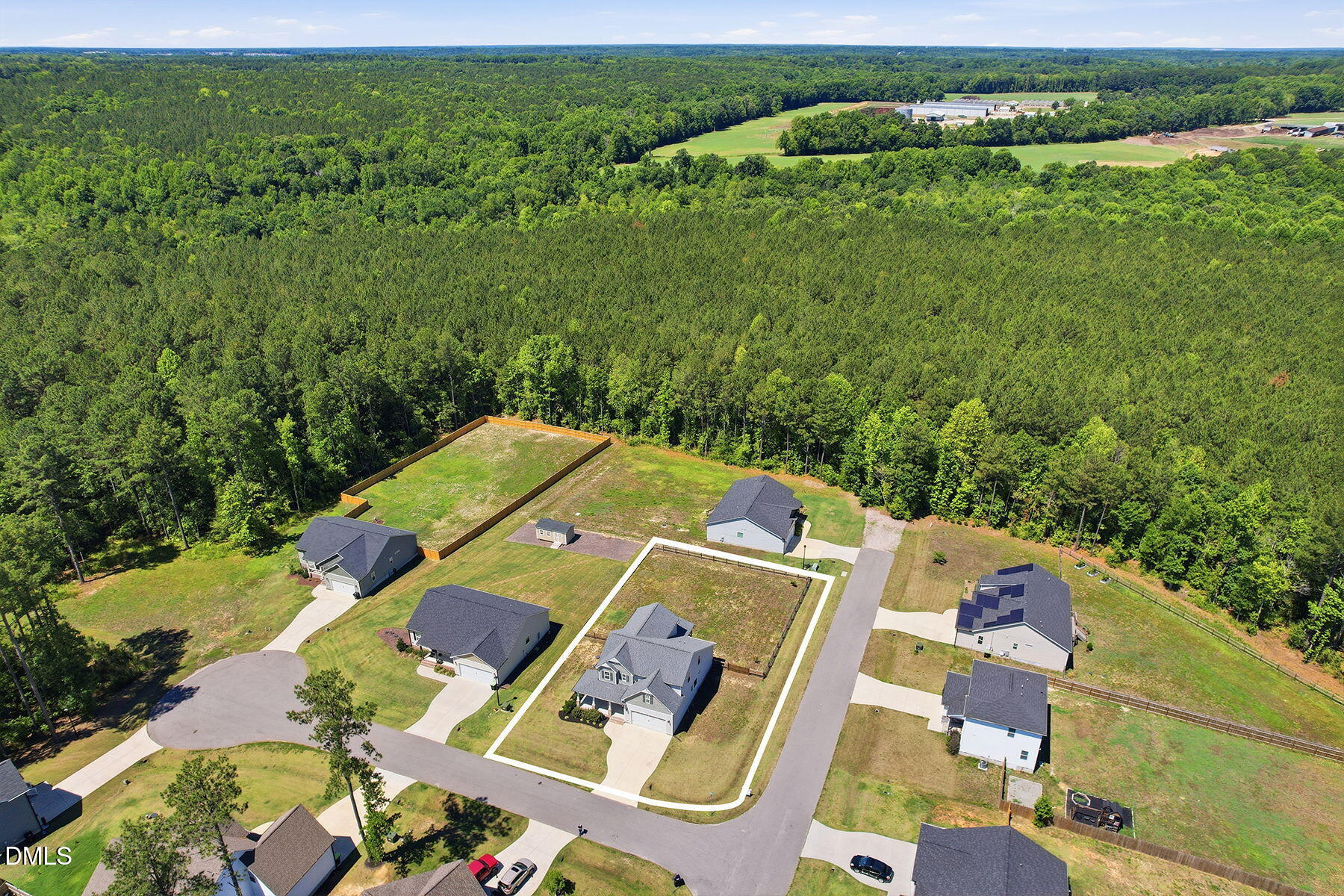 16 Sagebrook Court Property Photo 4