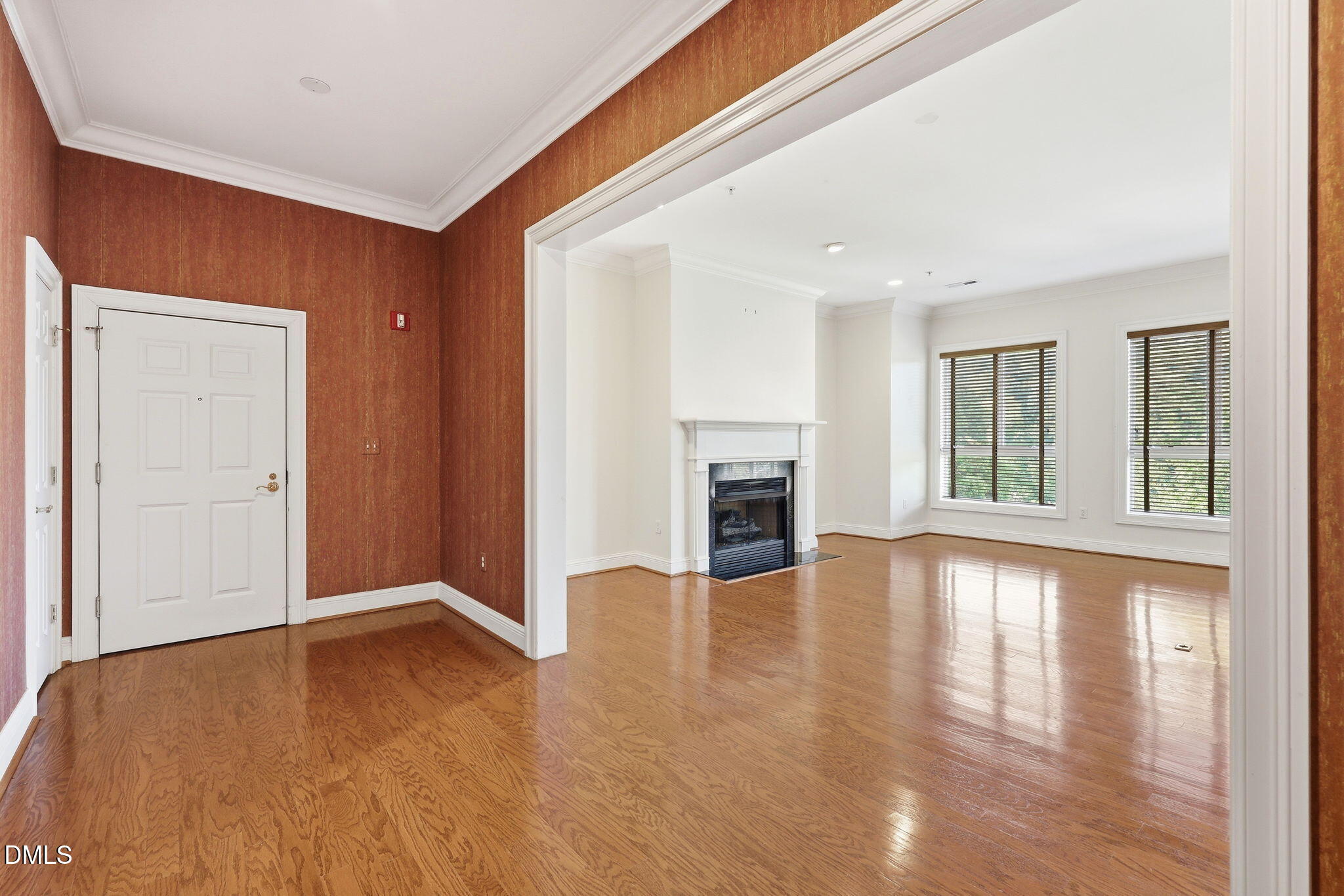 2801 Glenwood Gardens Lane 303 Property Photo 13