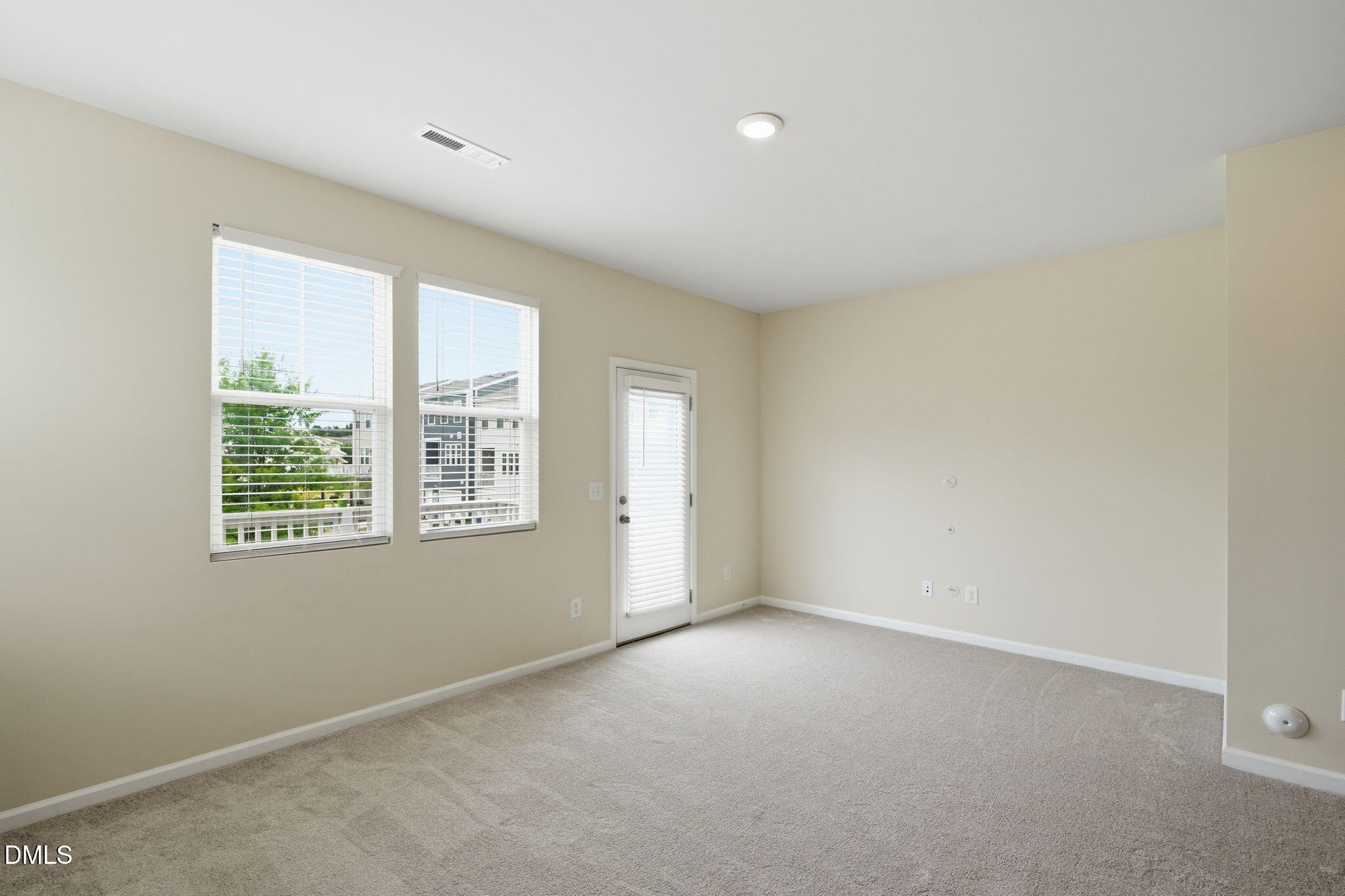 5316 Daydream Drive Property Photo 12