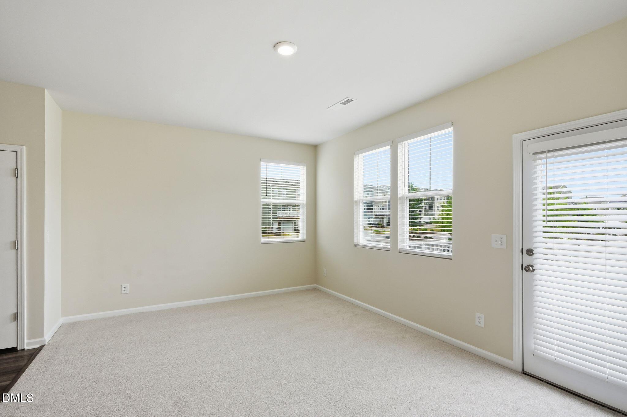 5316 Daydream Drive Property Photo 13