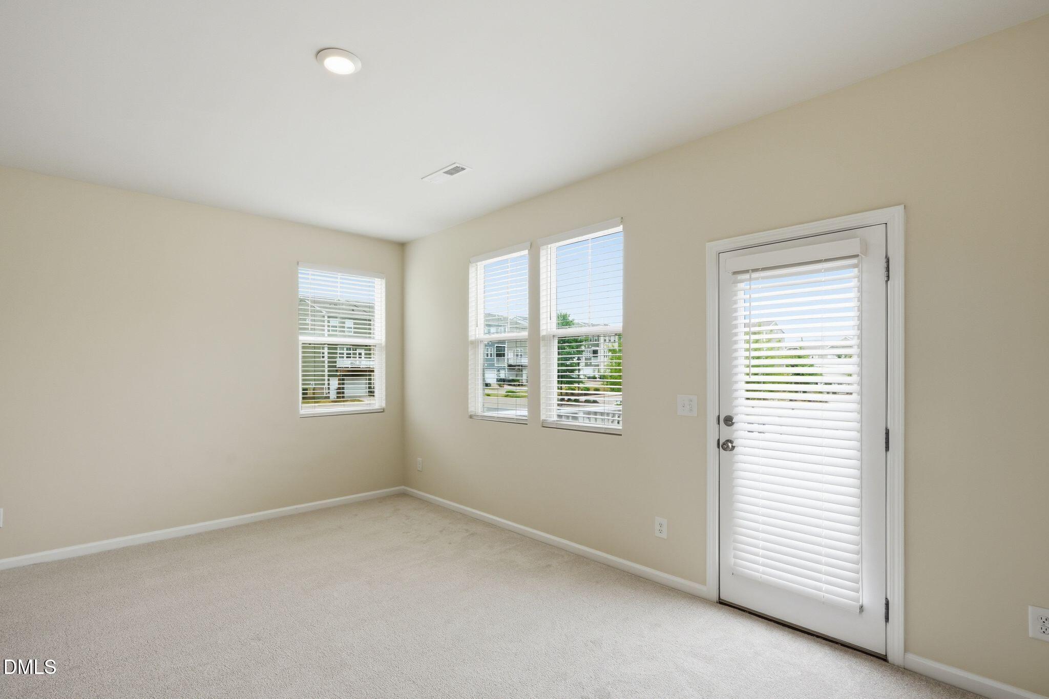 5316 Daydream Drive Property Photo 14