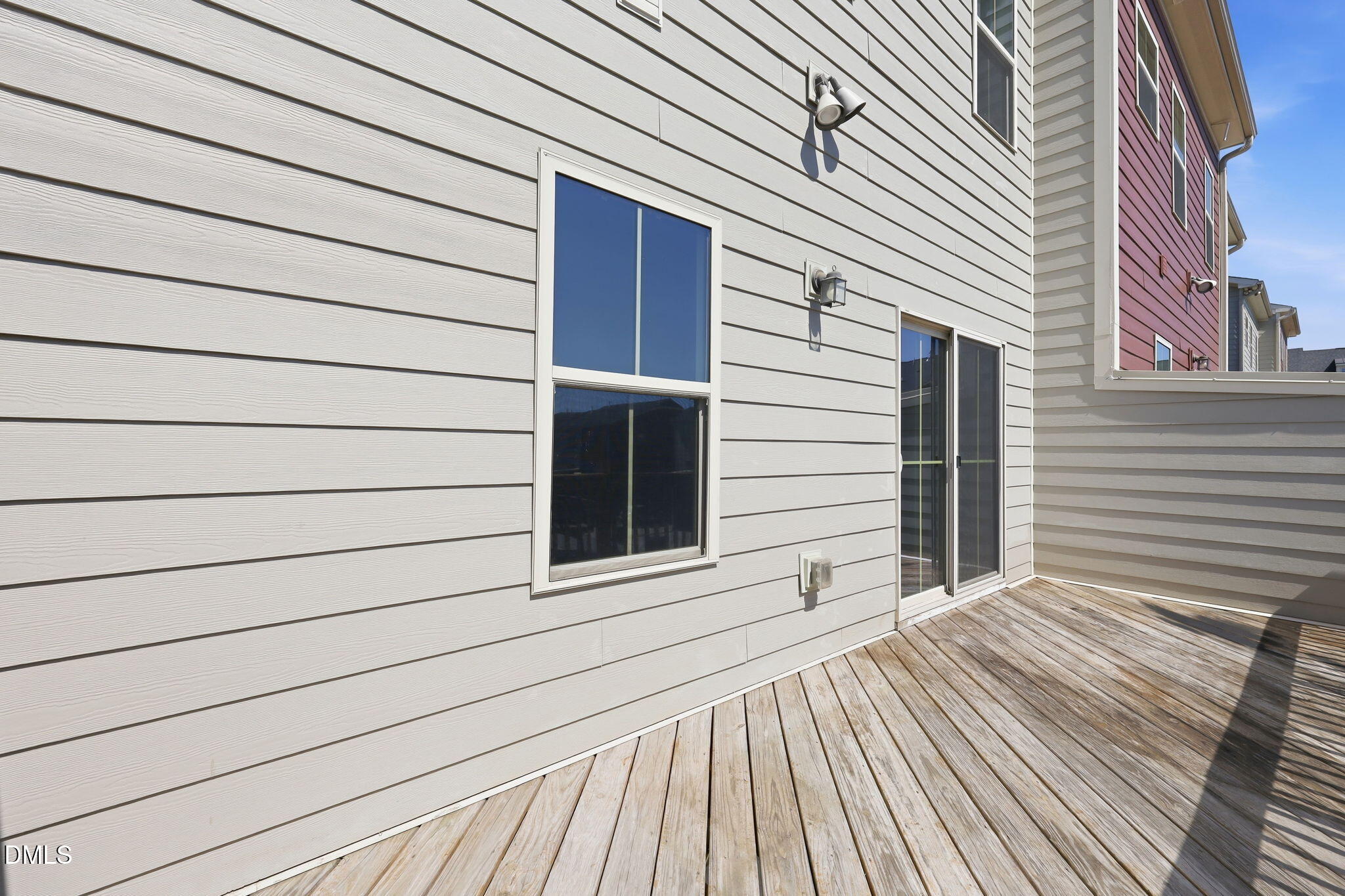 1025 Waymaker Court Property Photo 12