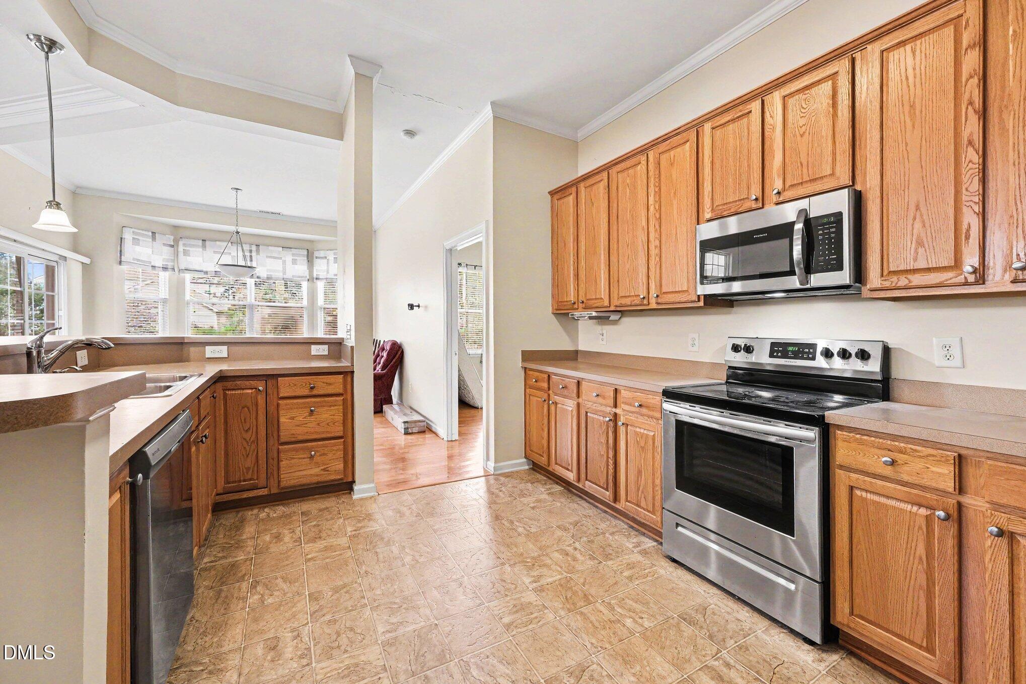 5914 Lyon Farm Drive Property Photo 2