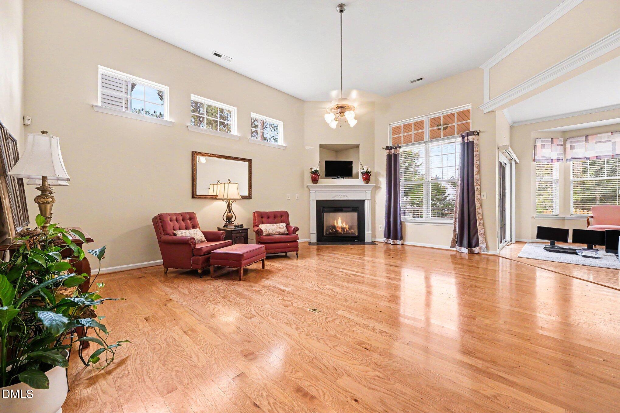 5914 Lyon Farm Drive Property Photo 4