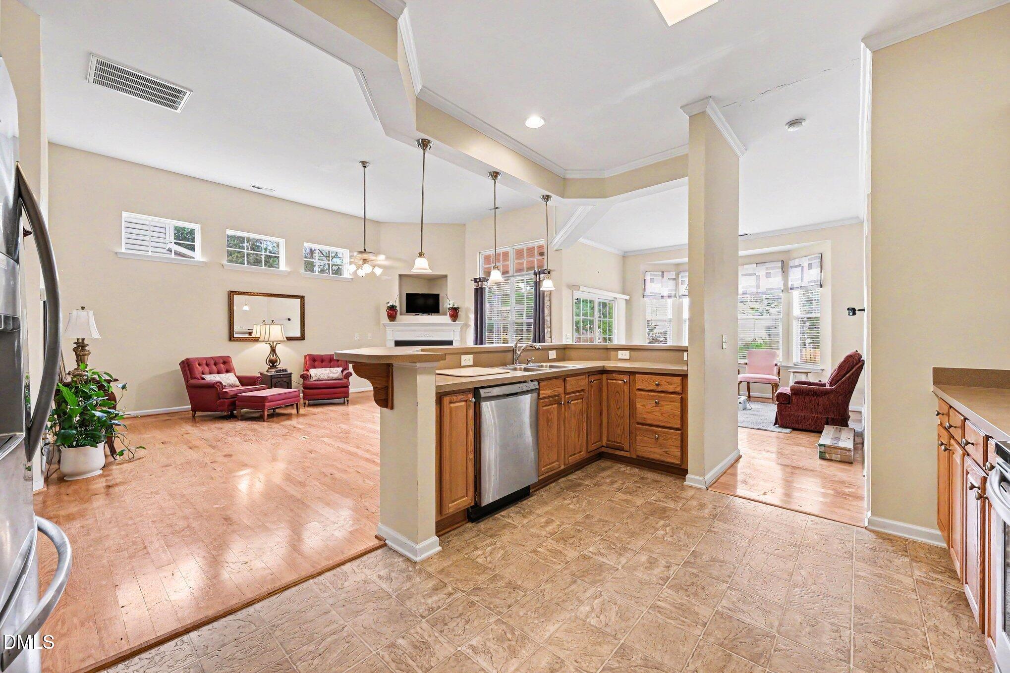 5914 Lyon Farm Drive Property Photo 18
