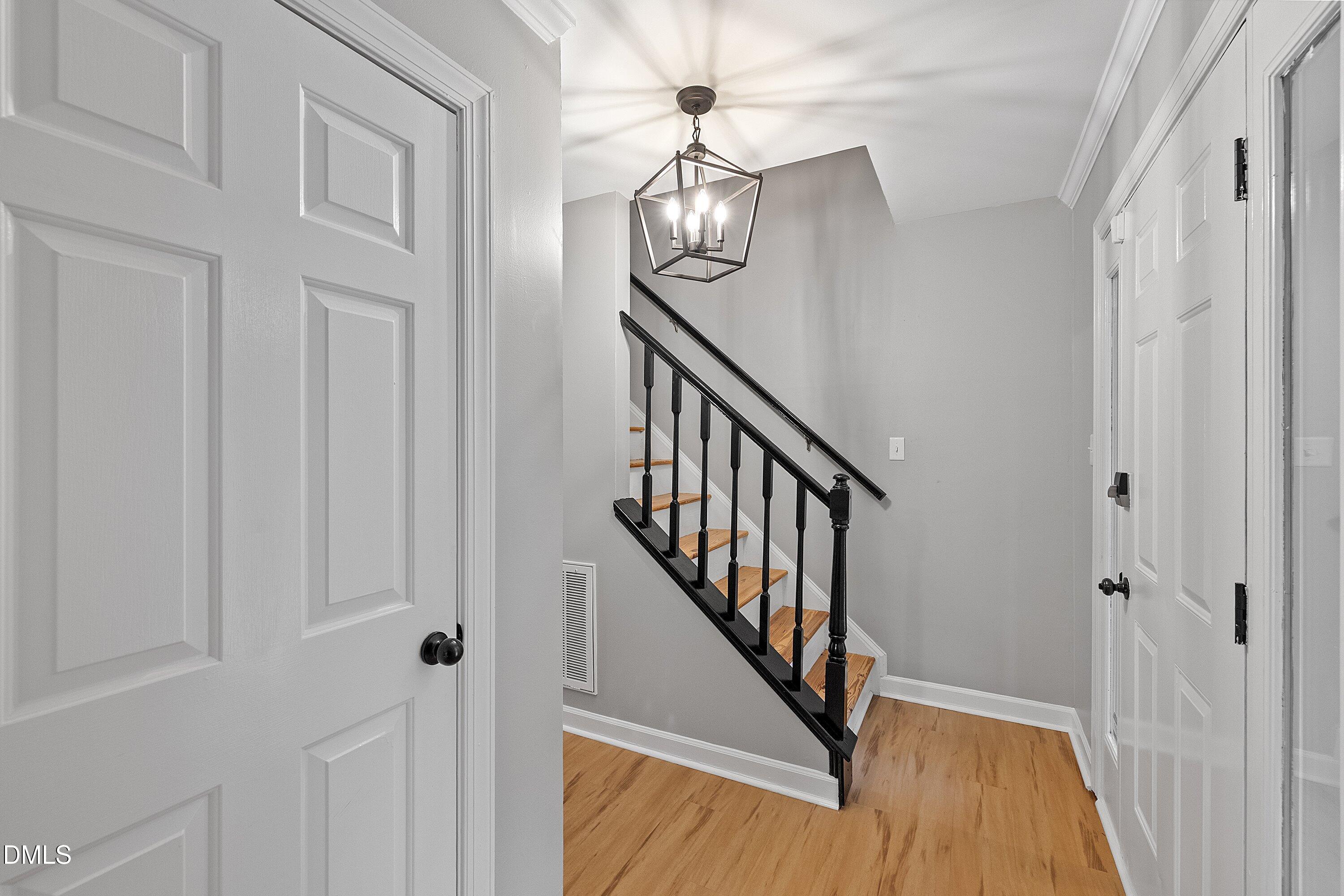 4308 Hickory Ridge Drive Property Photo 8
