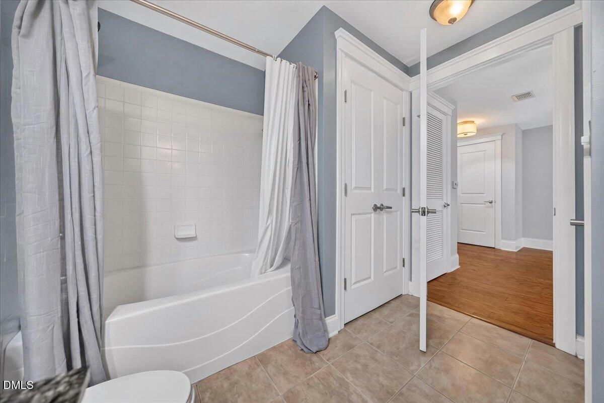 222 Glenwood Avenue 212 Property Photo 26