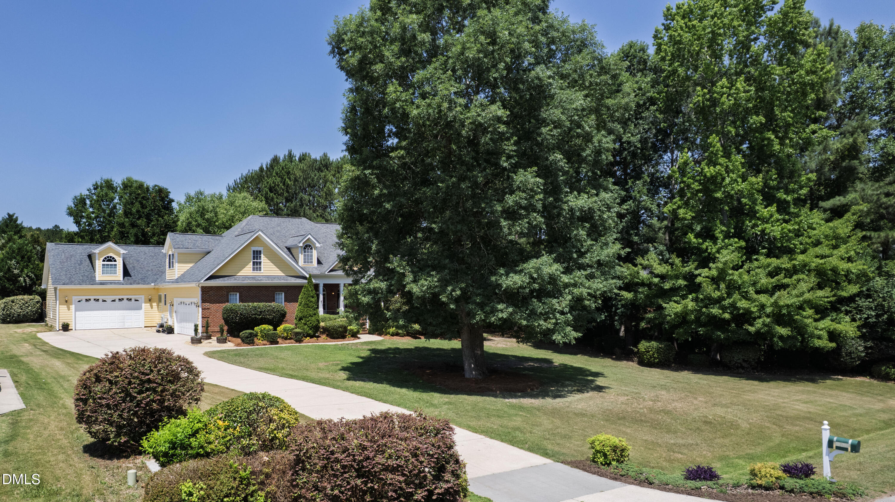 1305 Brookhill Drive Property Photo 4