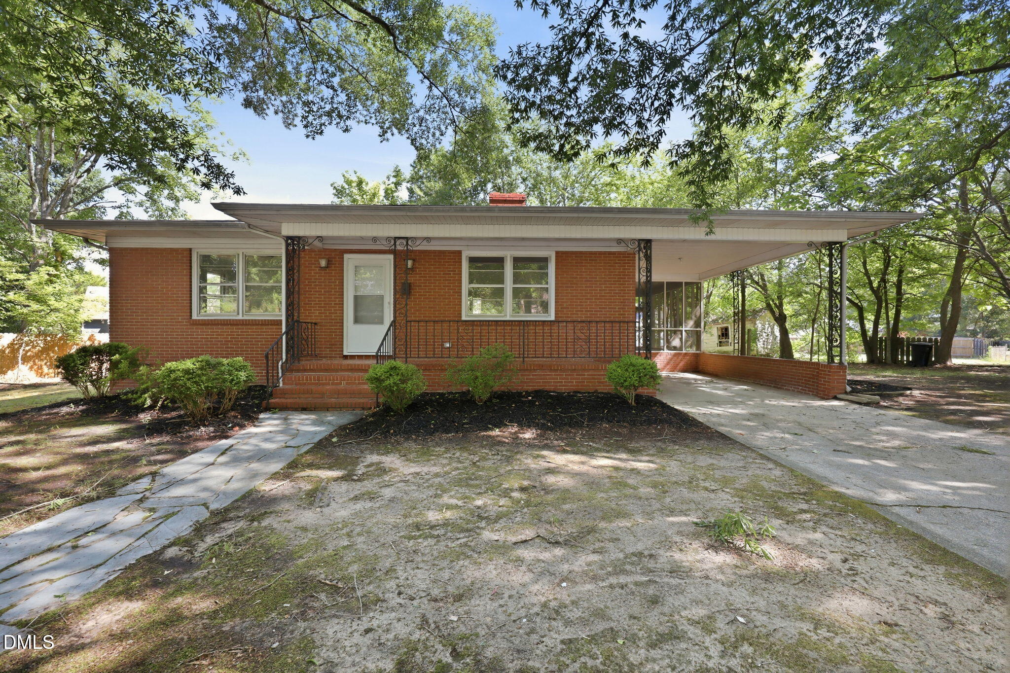 912 Virginia Avenue Property Photo 1