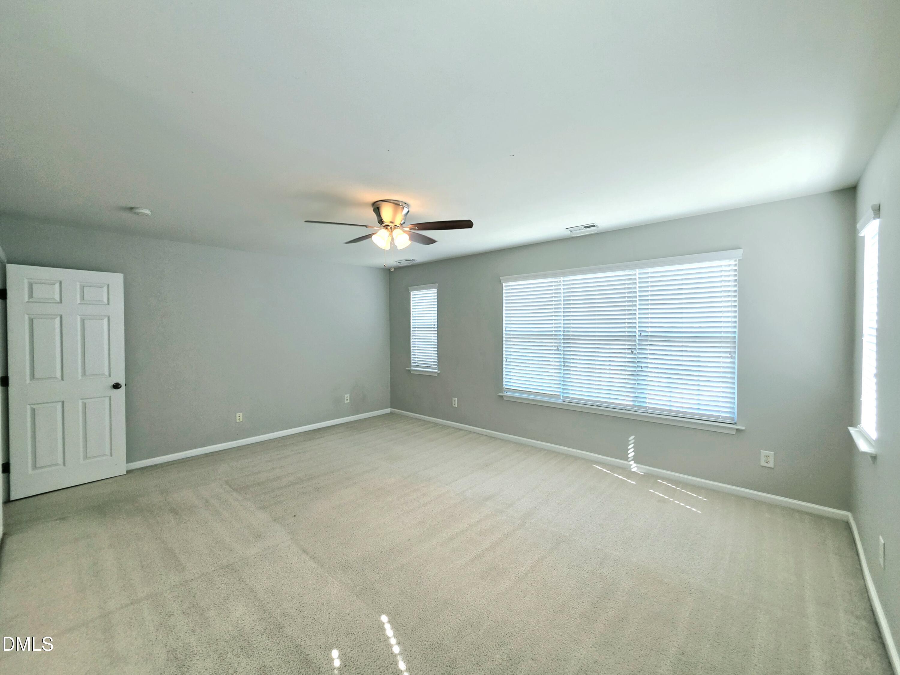 9716 Layla Avenue Property Photo 9