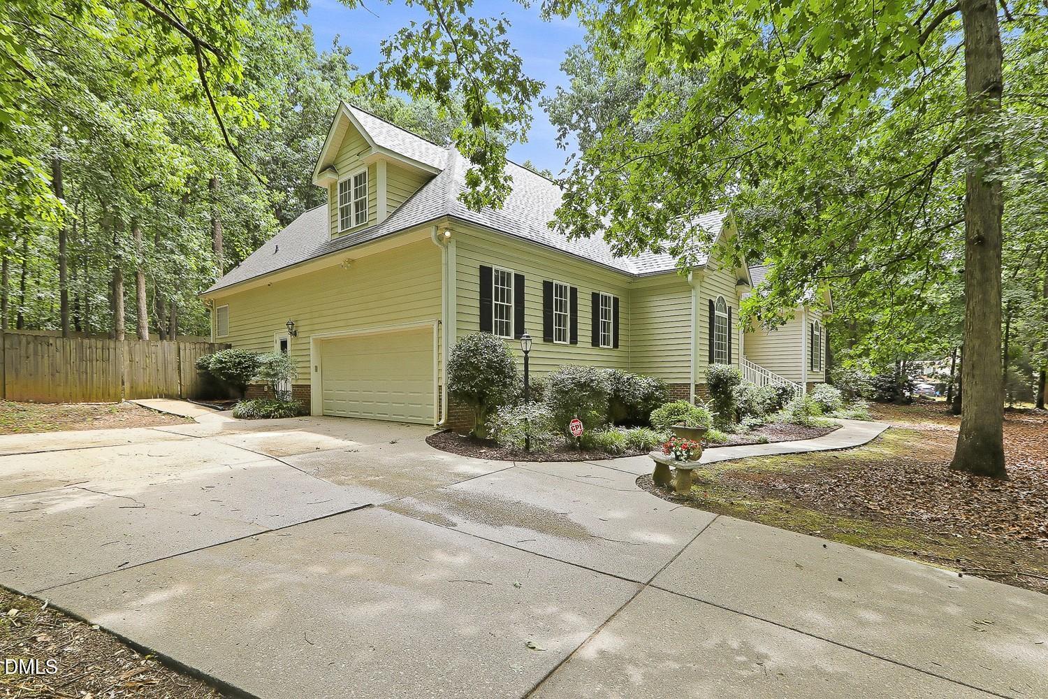6304 Hilbert Ridge Drive Property Photo 2
