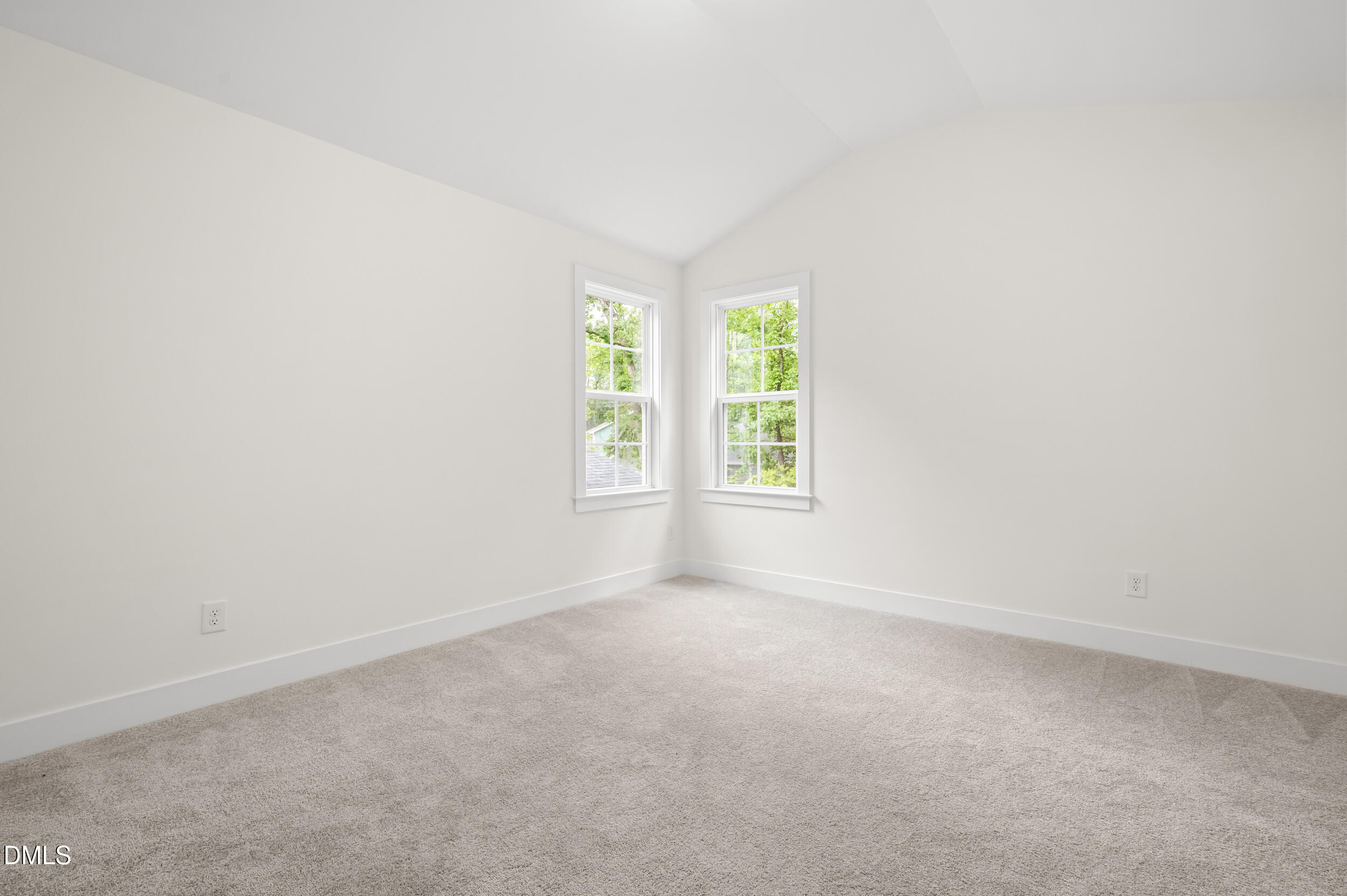 712 Grayhaven Place Property Photo 25
