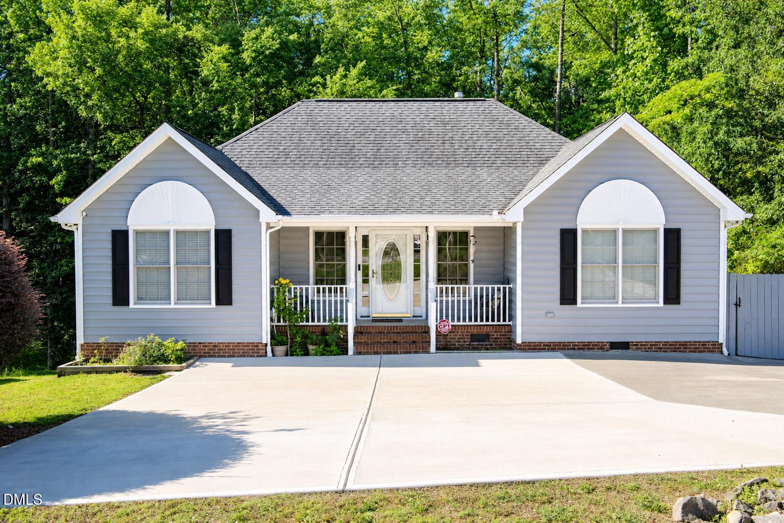 1608 Rogers Pointe Lane