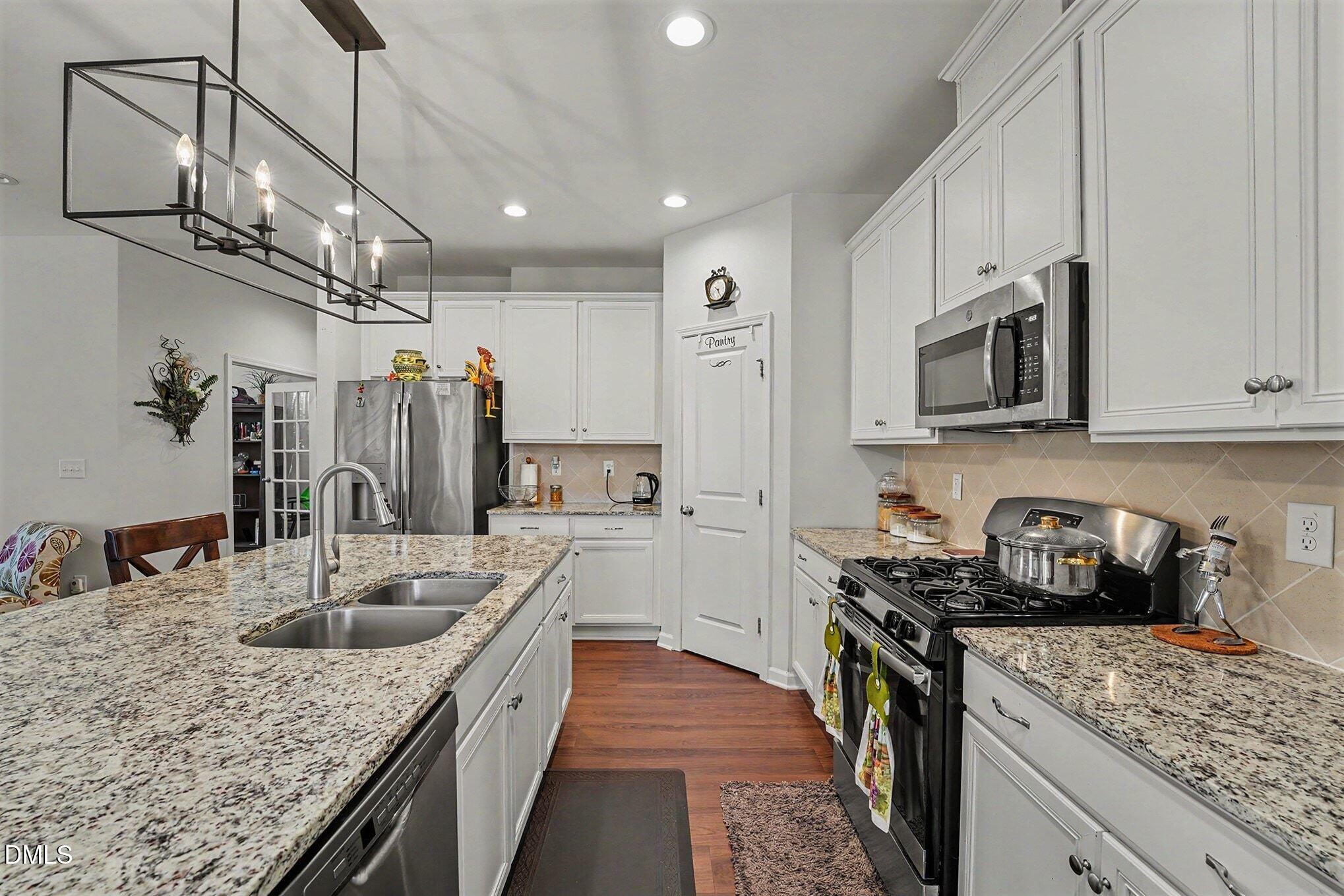123 Carbone Lane Property Photo 2