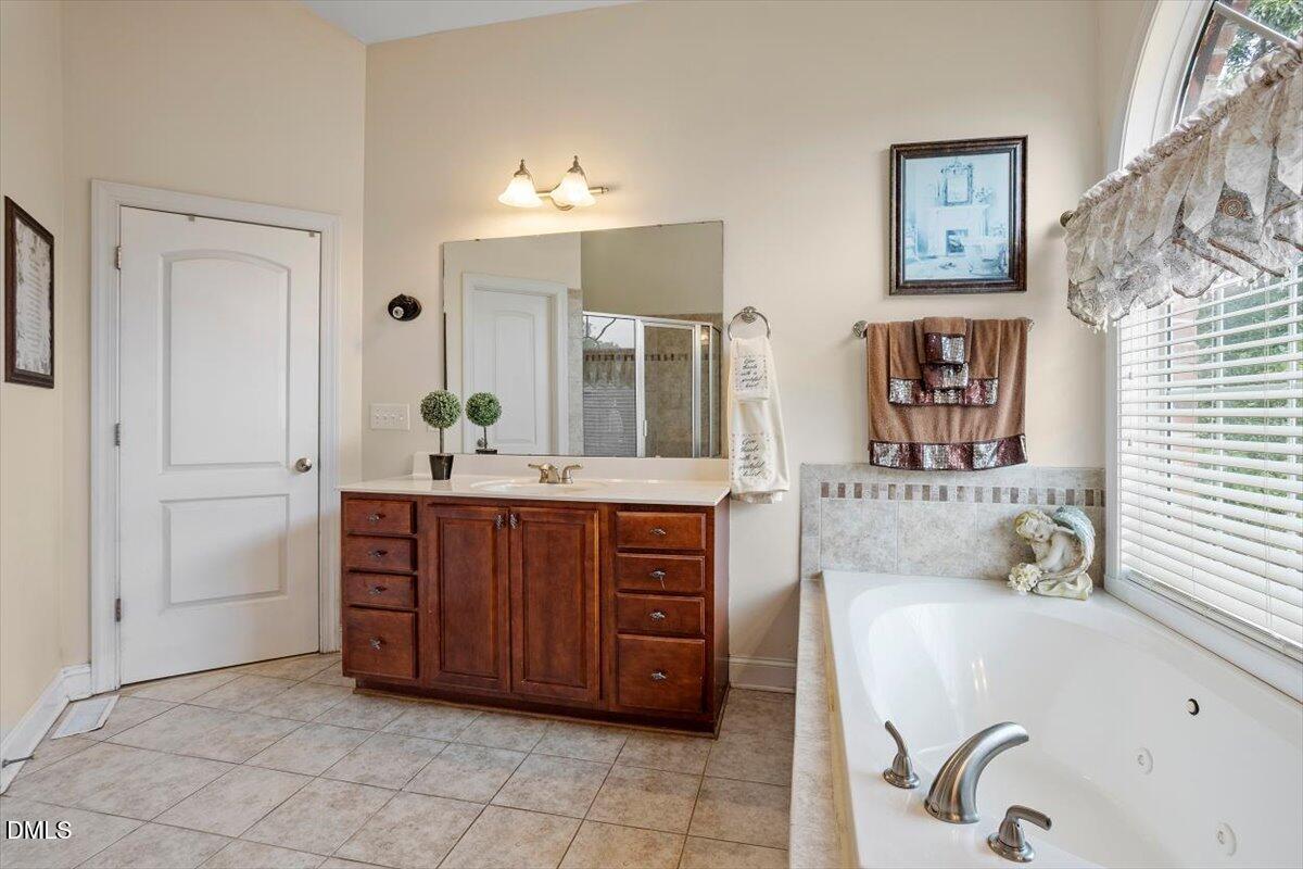105 Aviary Court Property Photo 25