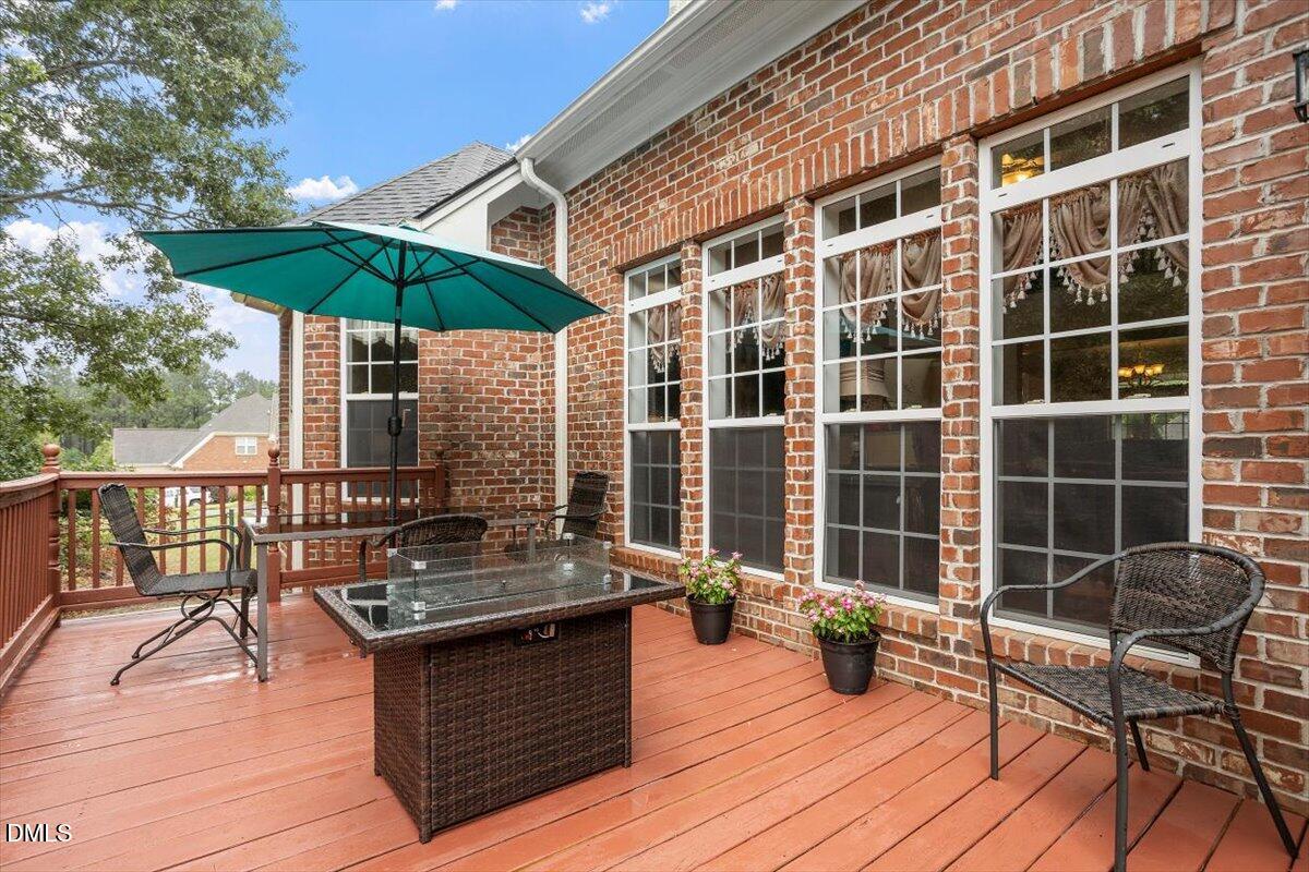 105 Aviary Court Property Photo 36