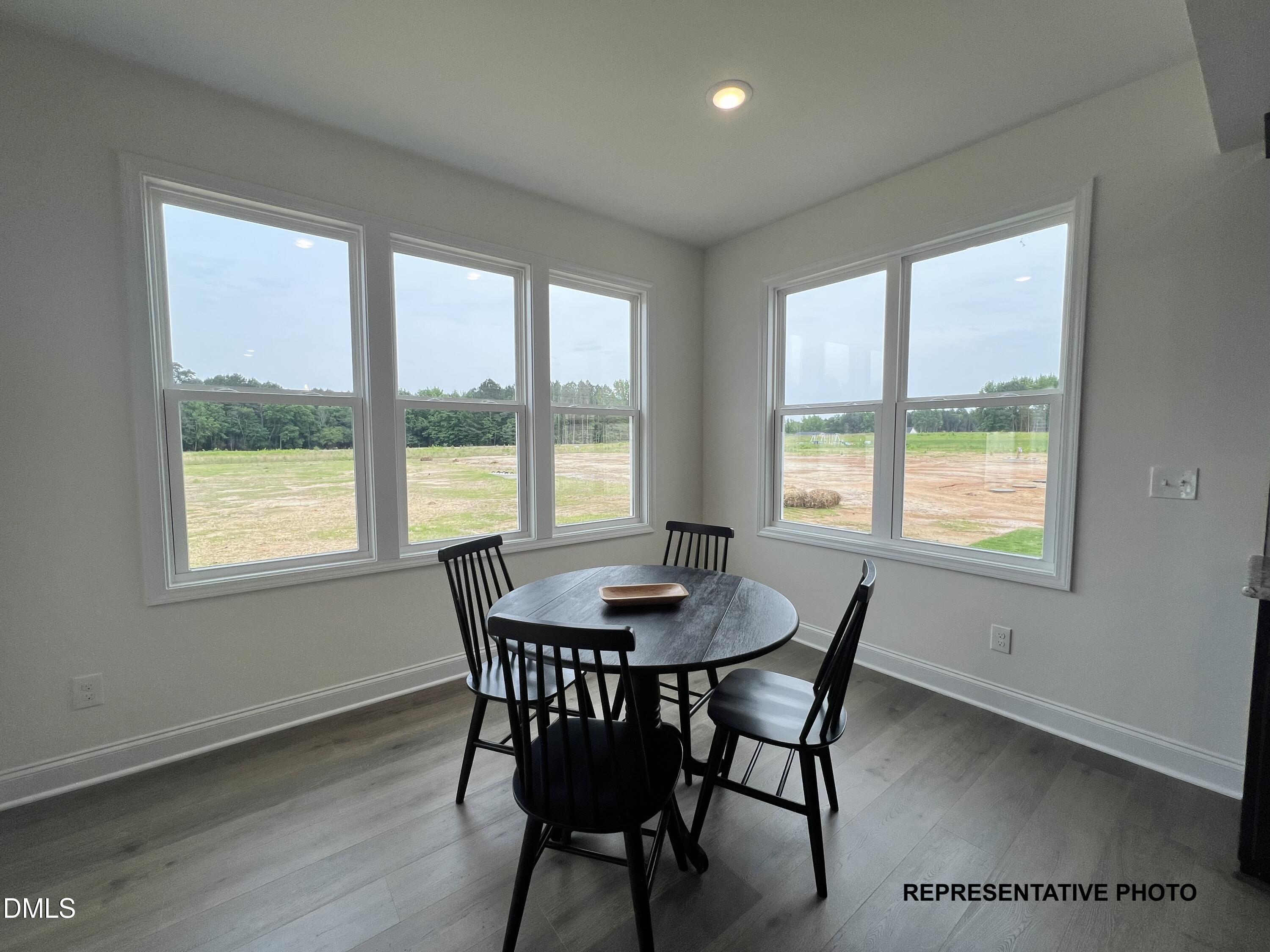 197 Cardovia Way Property Photo 4